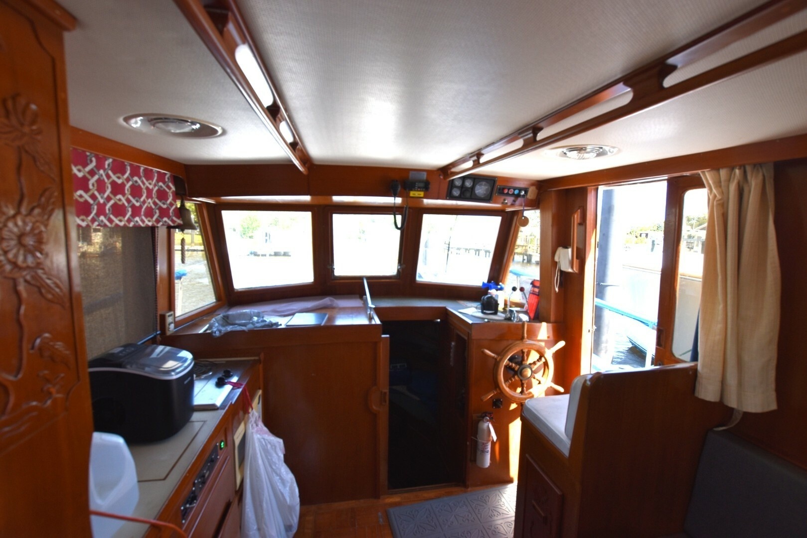 1988 Marine Trader — - Image 8