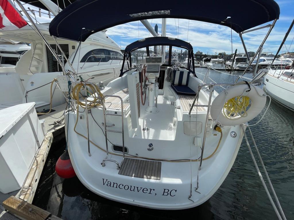 2006 Beneteau 343 sailboat docked in Vancouver, BC.