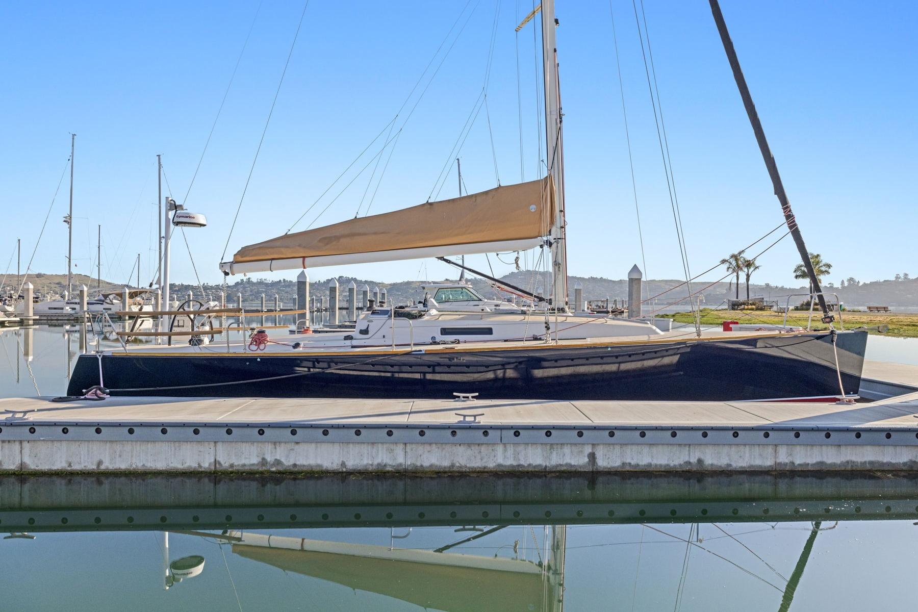2005 J Boats J/124