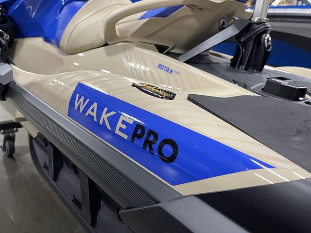 2026 Sea-Doo Wake - 8