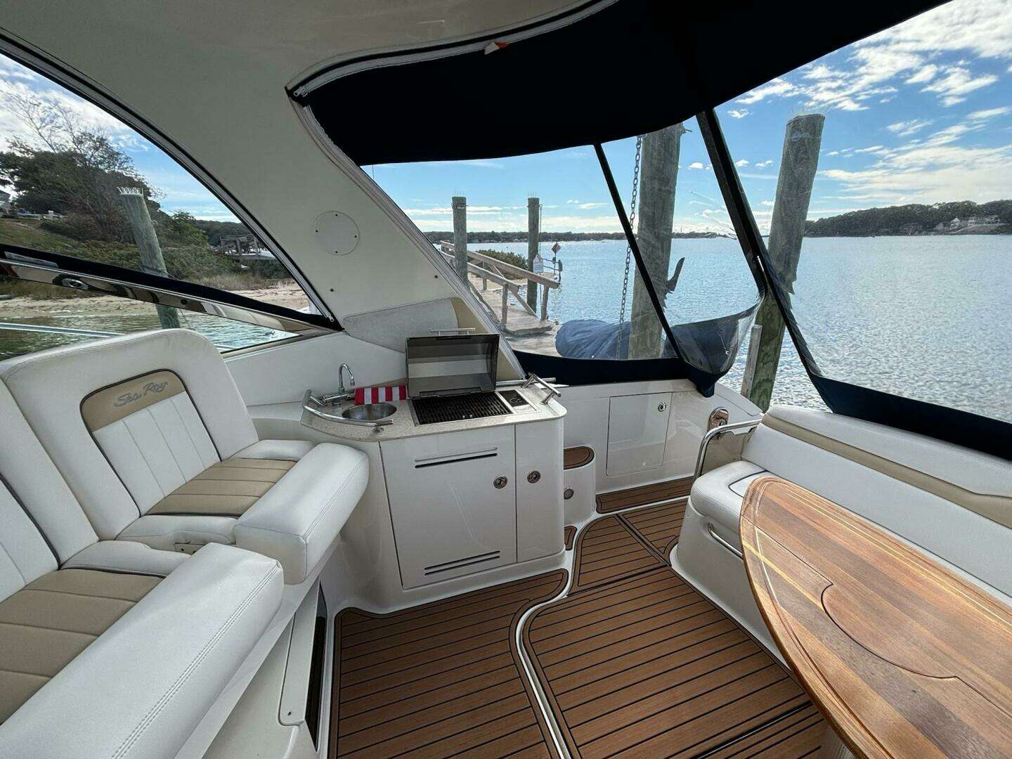 2009 Sea Ray SUNDANCER 350 - Image 22