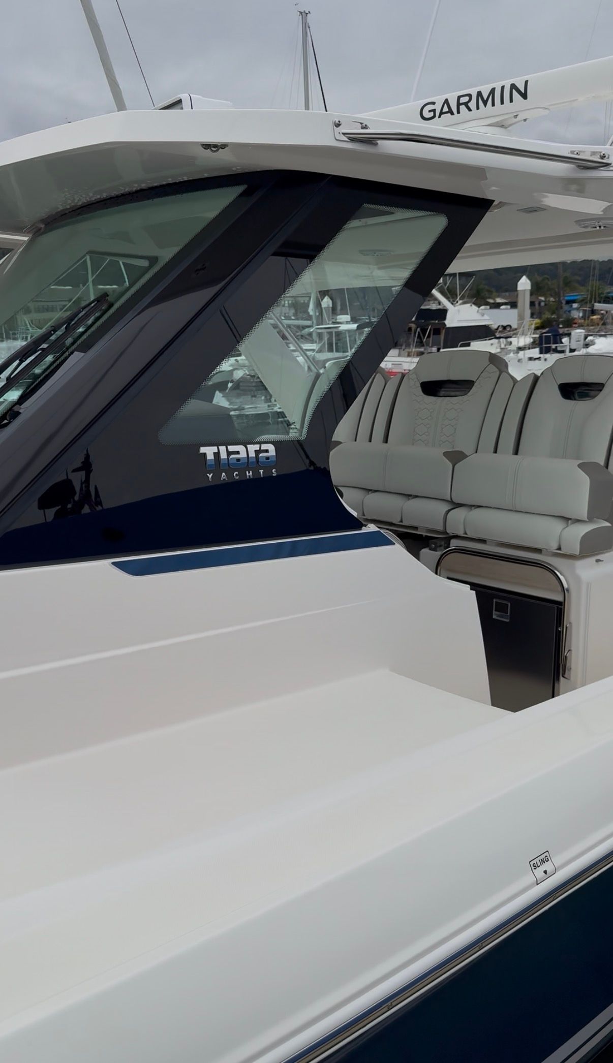 2024 Tiara Yachts 34 LS - 23