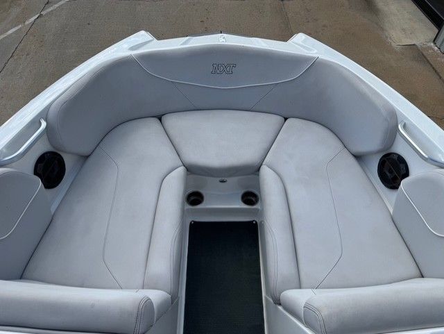 2019 MasterCraft NXT22 - 20