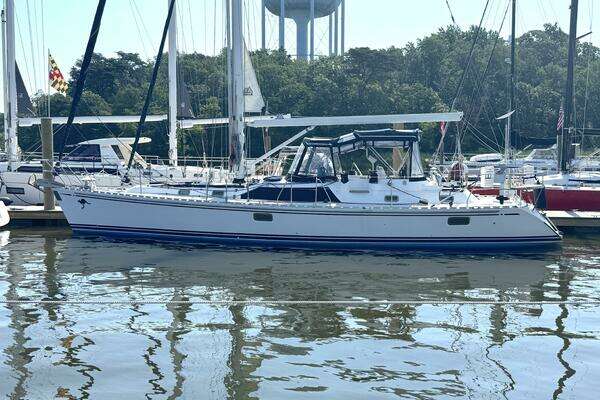 2002 Hylas 46