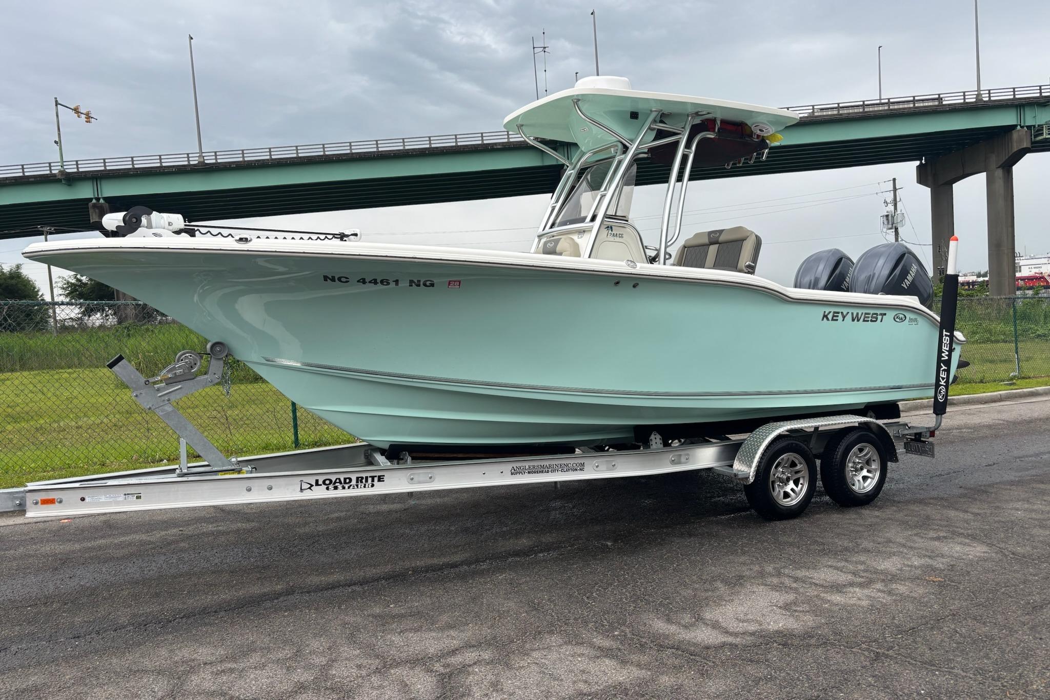 2025 Key West 244 Center Console