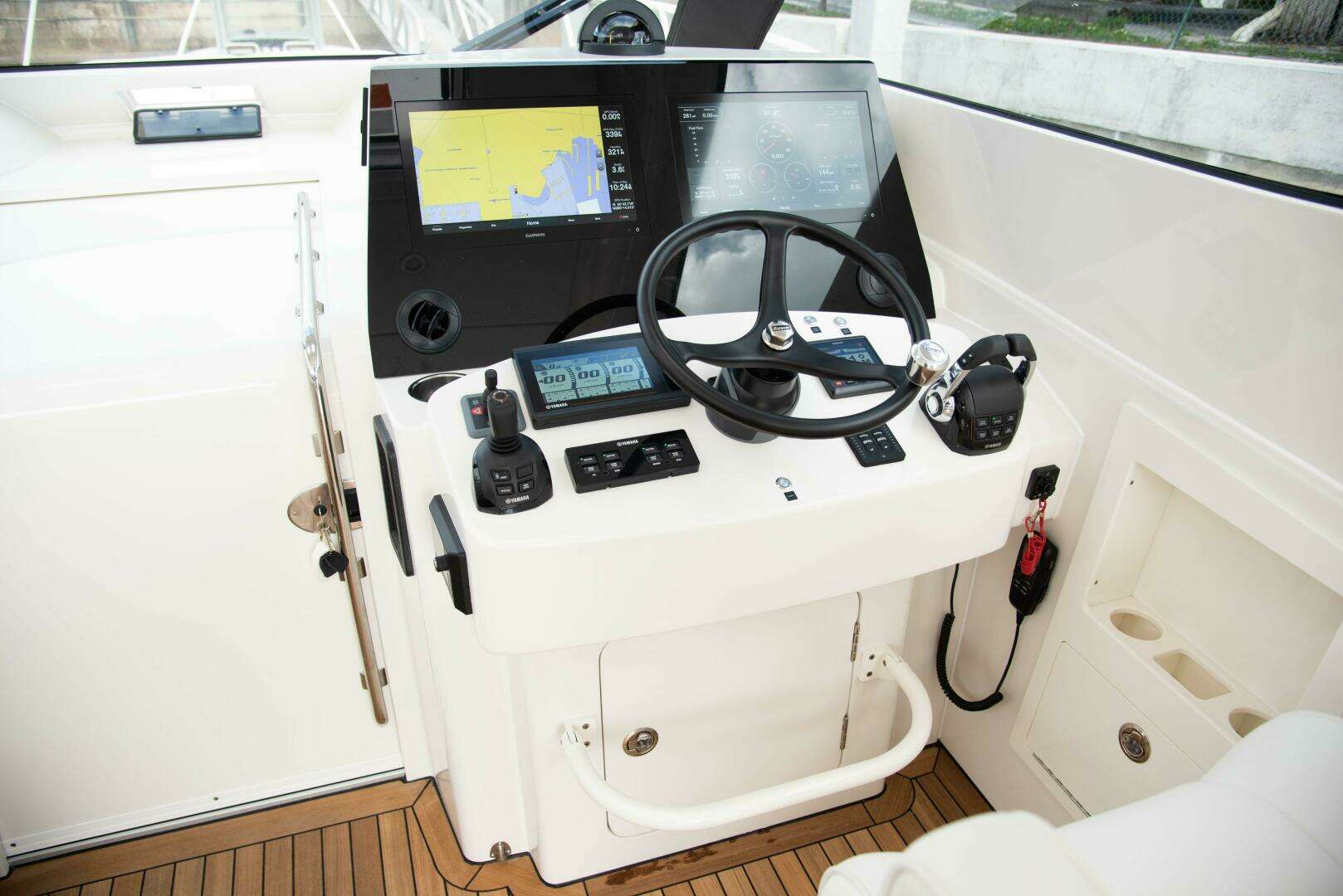 2026 Jupiter 41 Sport Bridge - Image 25