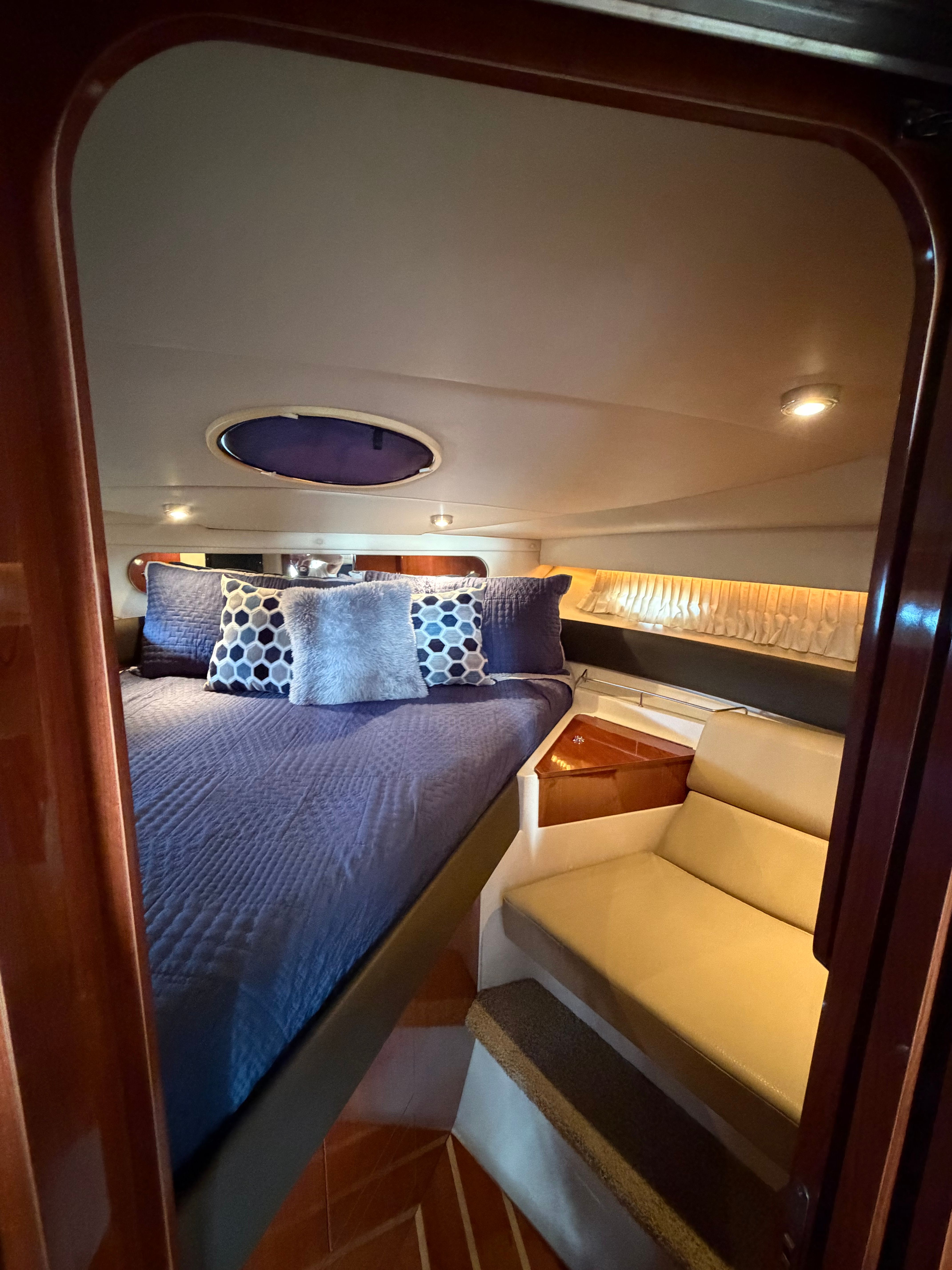 2011 Regal 38 Express - 5