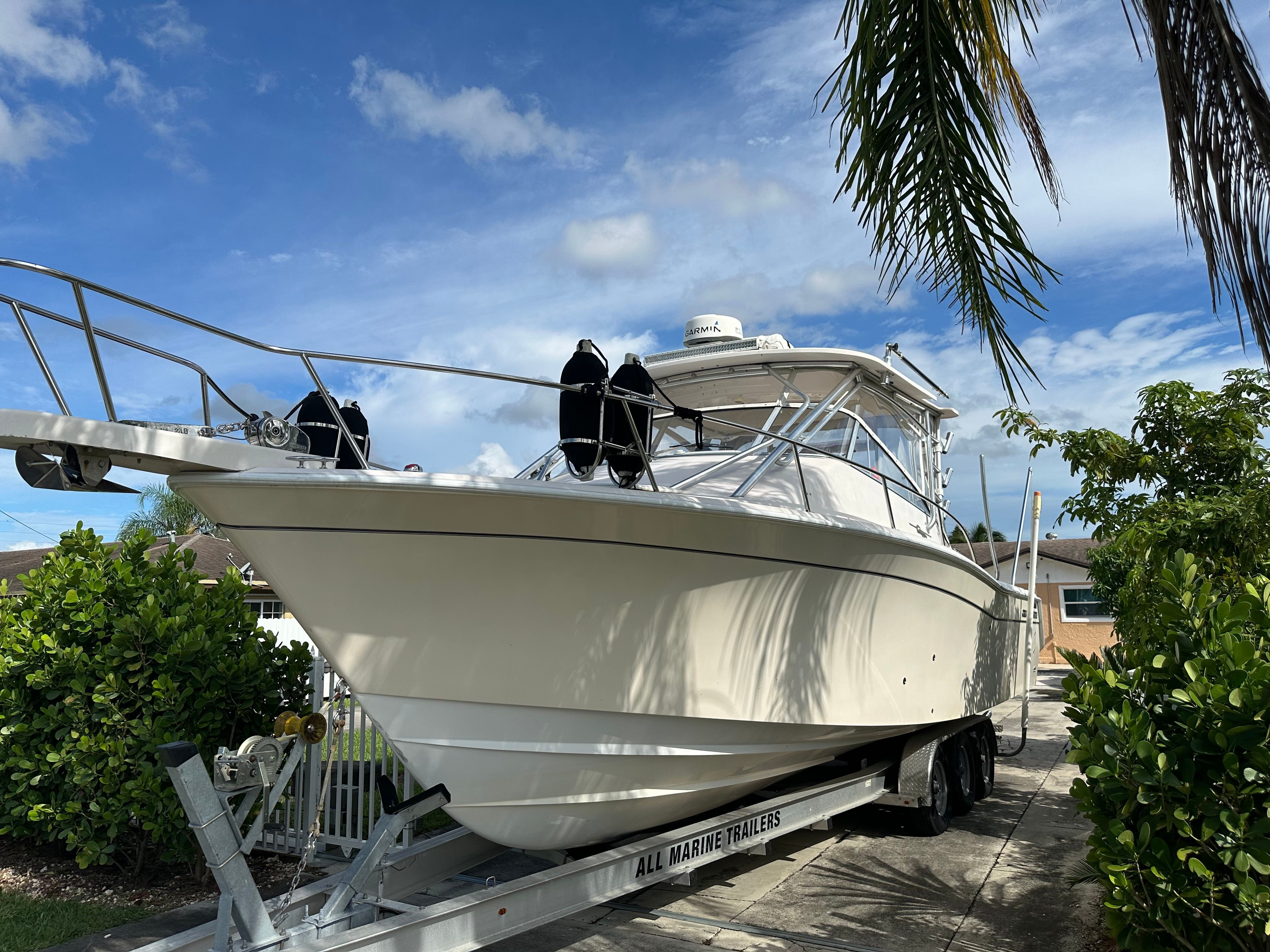 2003 Grady-White Express 330