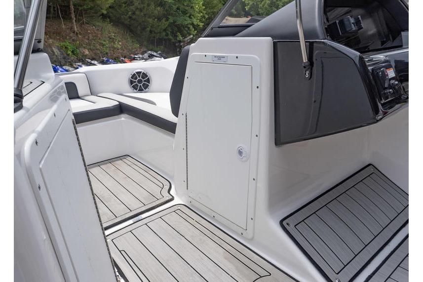 Interior of 2021 Yamaha Boats 195S, featuring sleek seating and modern design elements.