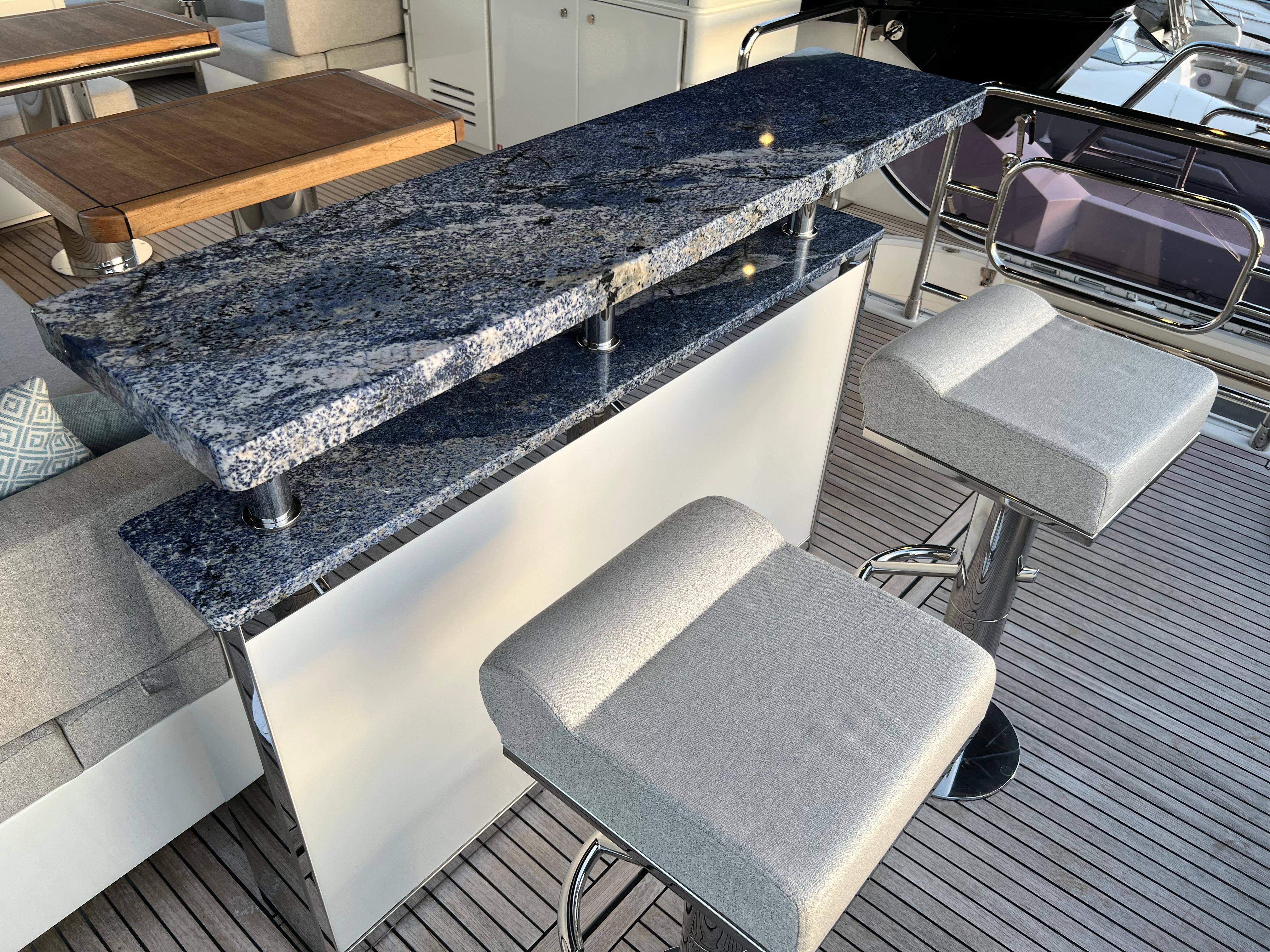 2020 Monte Carlo Yachts MCY 70 - 68