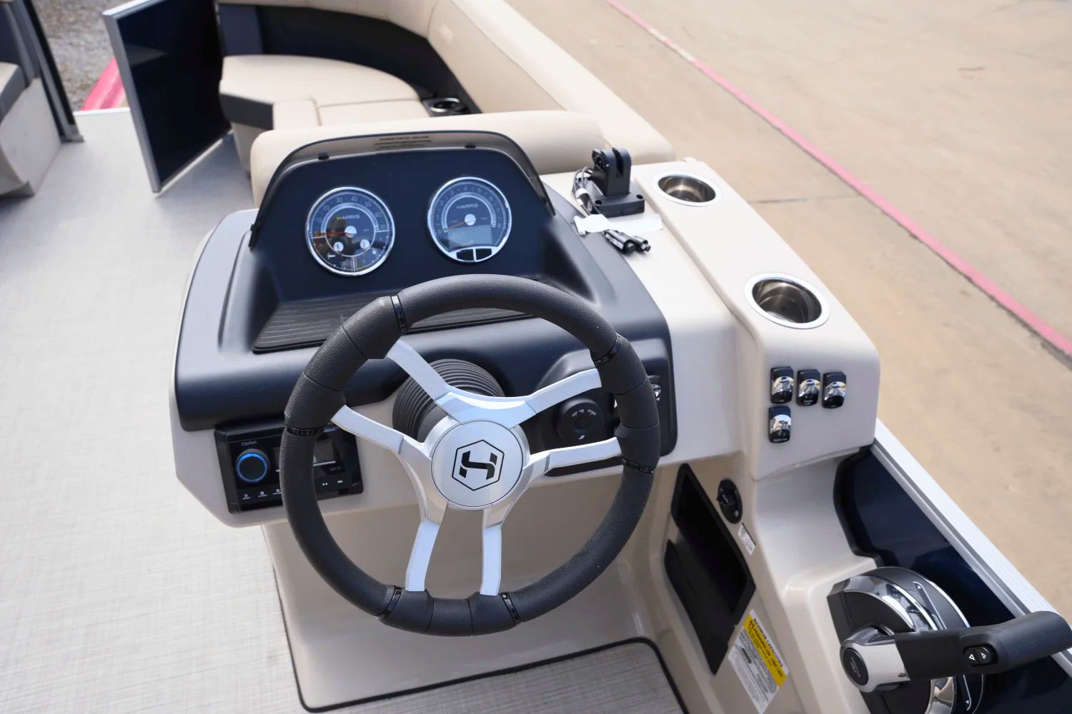 2025 Harris Cruiser 230 - 14