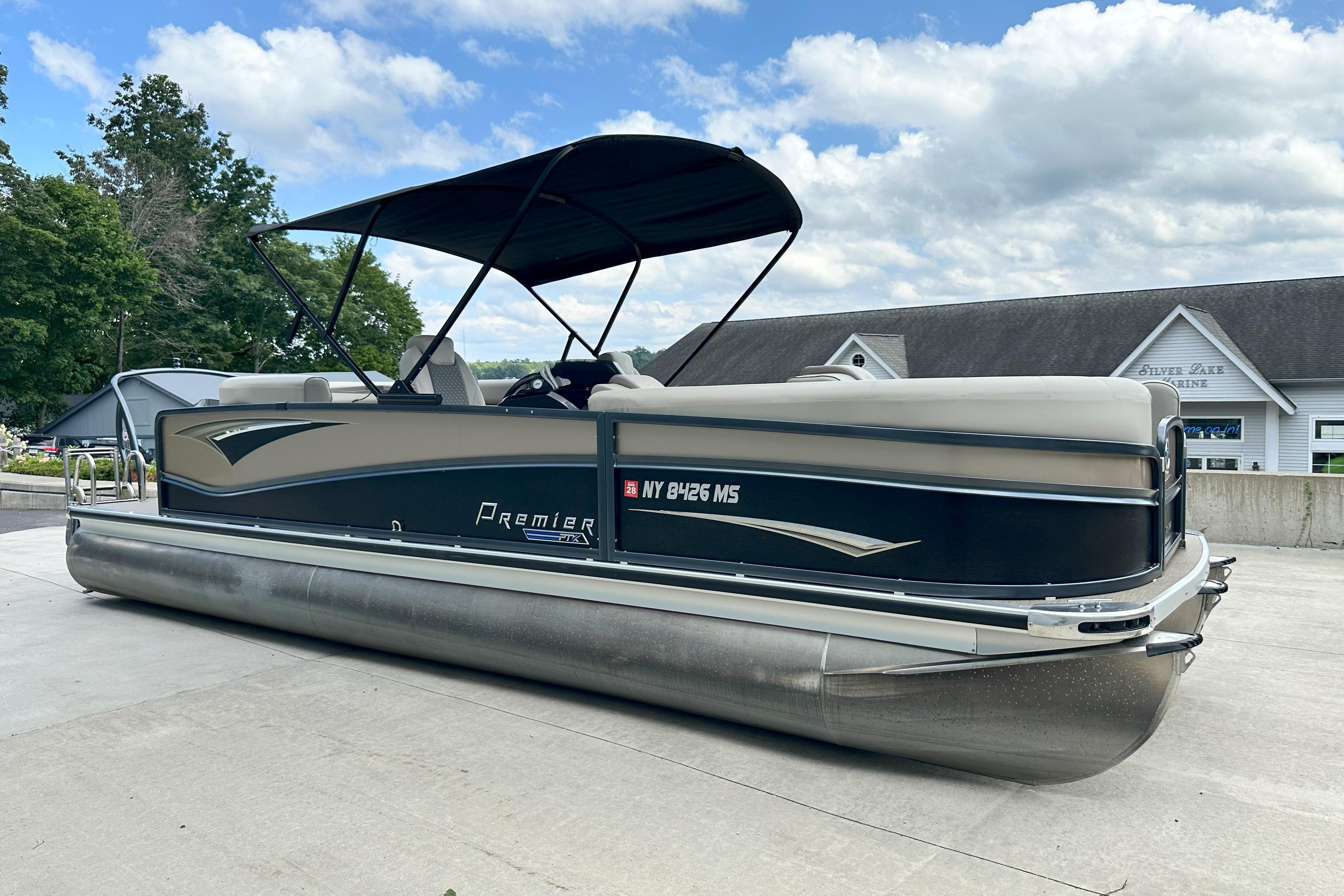 2021 Premier 250 Solaris RE