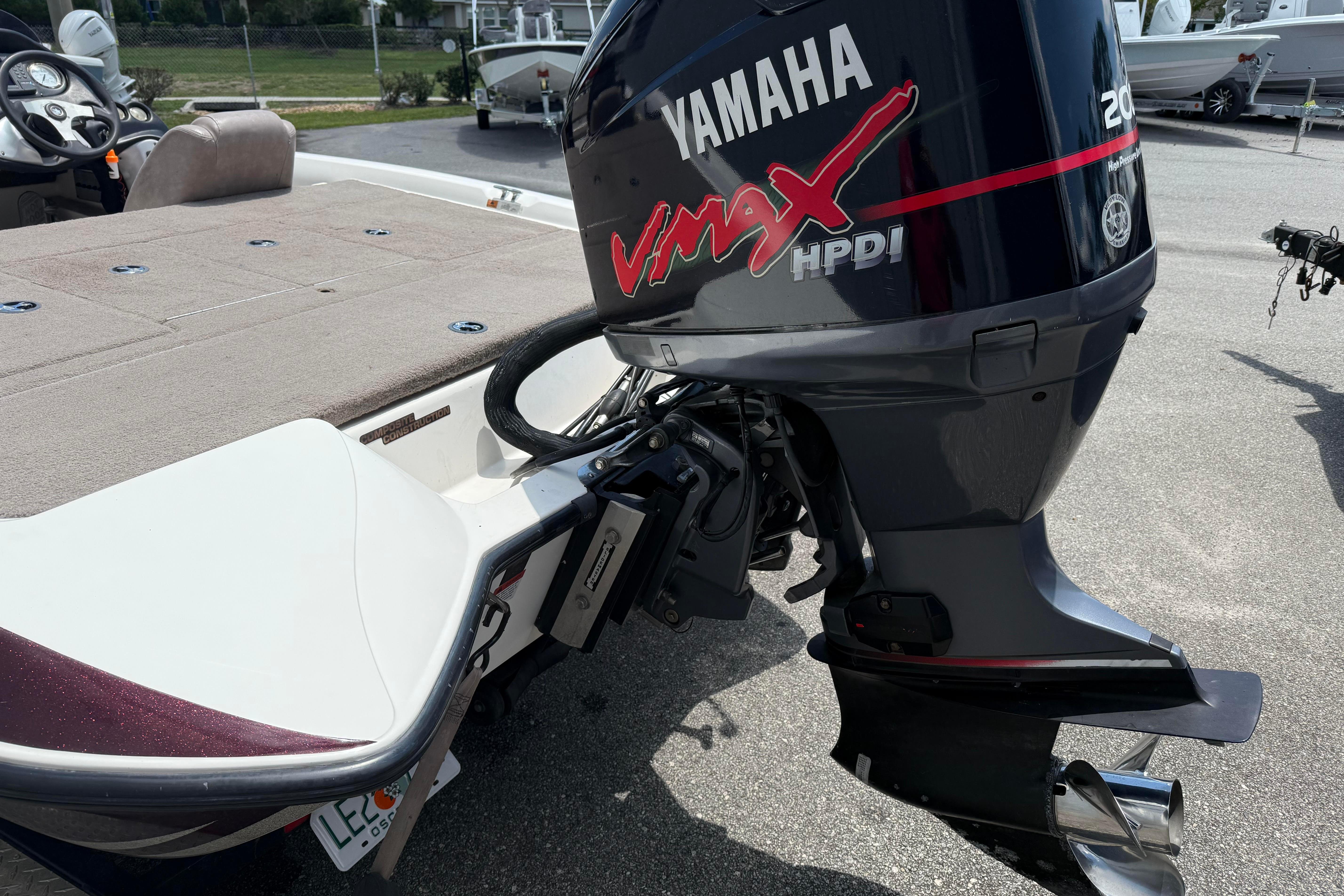 2006 Stratos 294 Pro XL boat with Yamaha VMAX HPDI outboard motor.