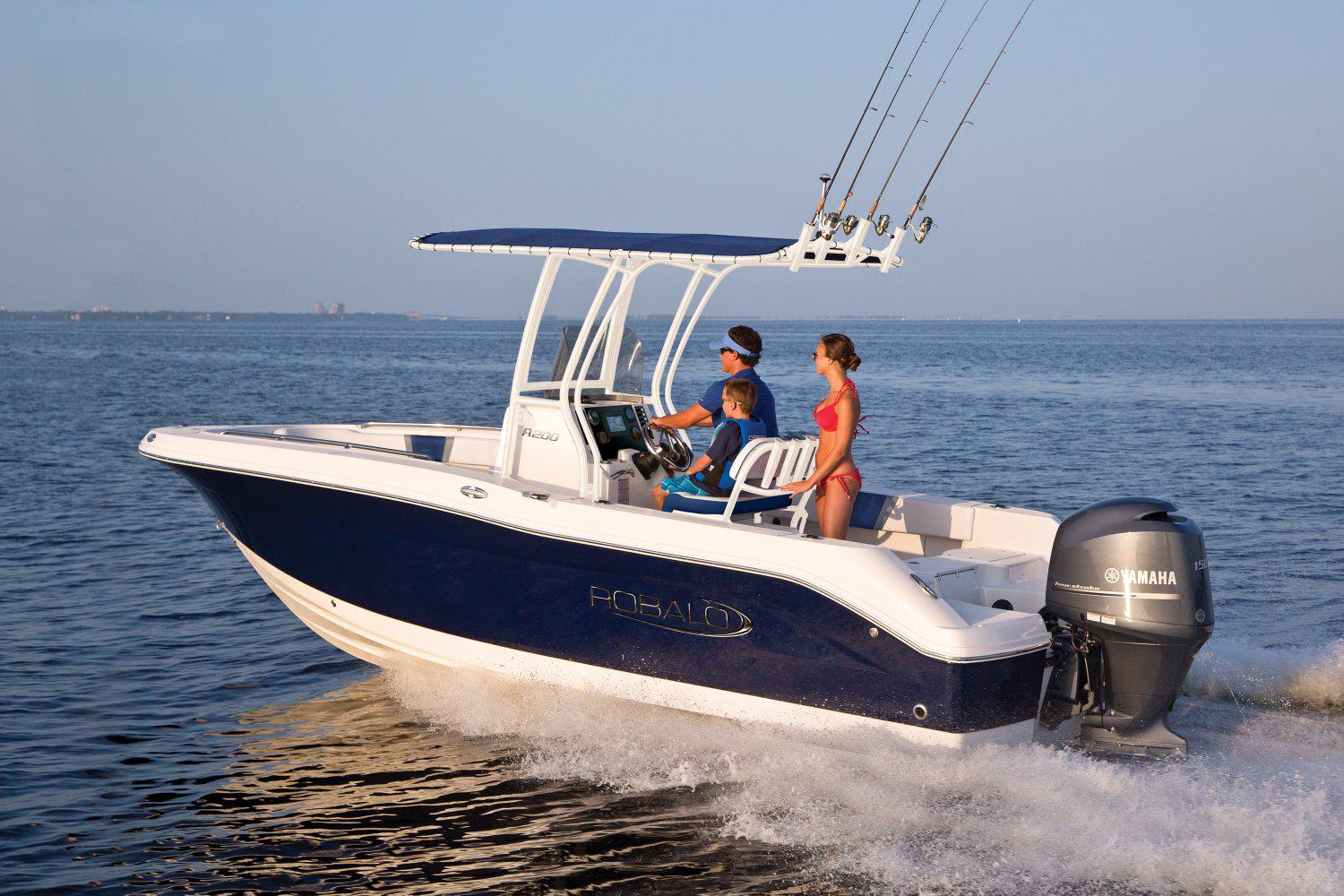 2026 Robalo R200 Center Console