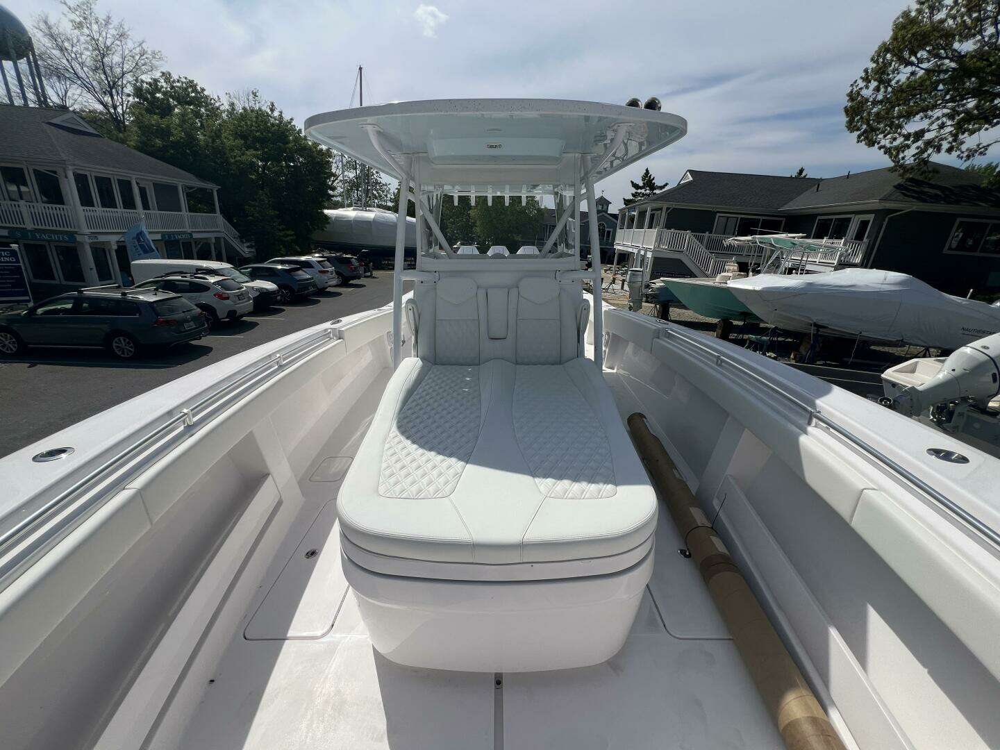 2026 Invincible 39 Open Fisherman - Image 13