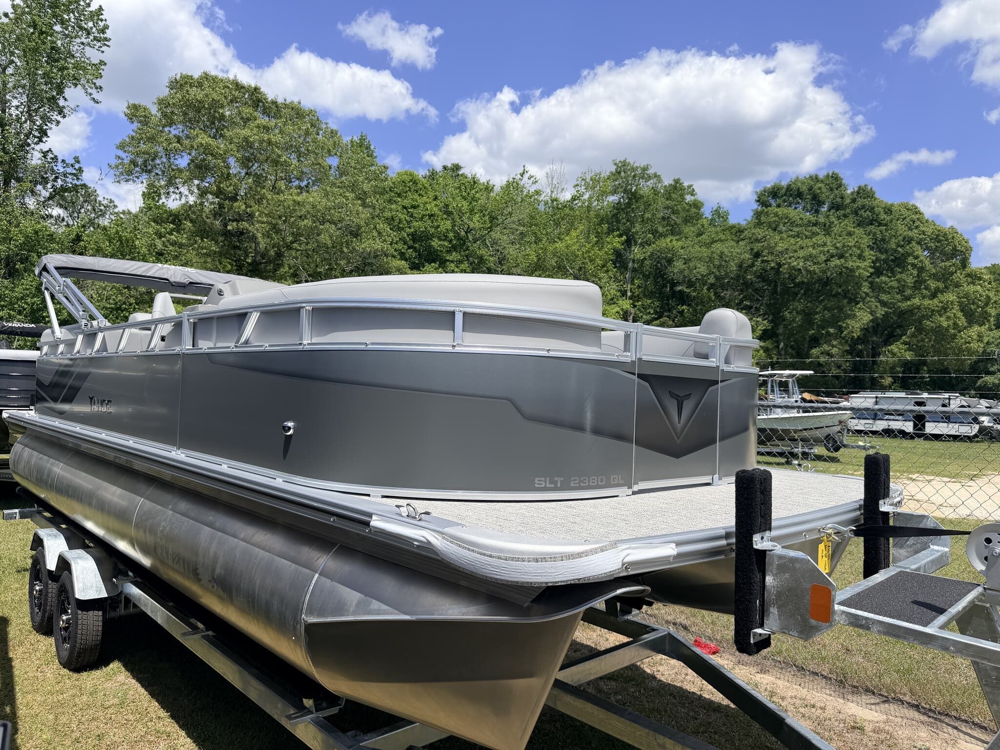 2026 Tahoe Pontoon Boats SLT 23 QUAD LOUNGER-140HP - 2