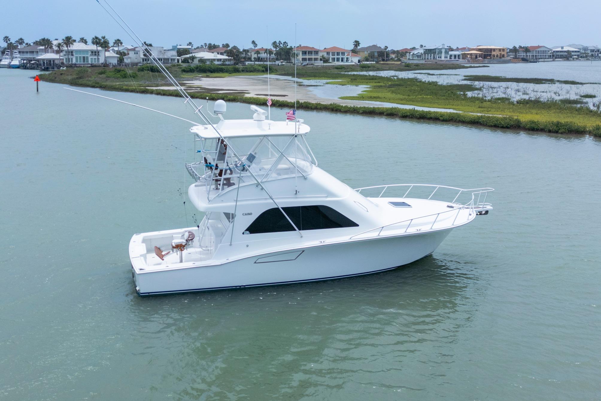 2005 Cabo 40 Flybridge