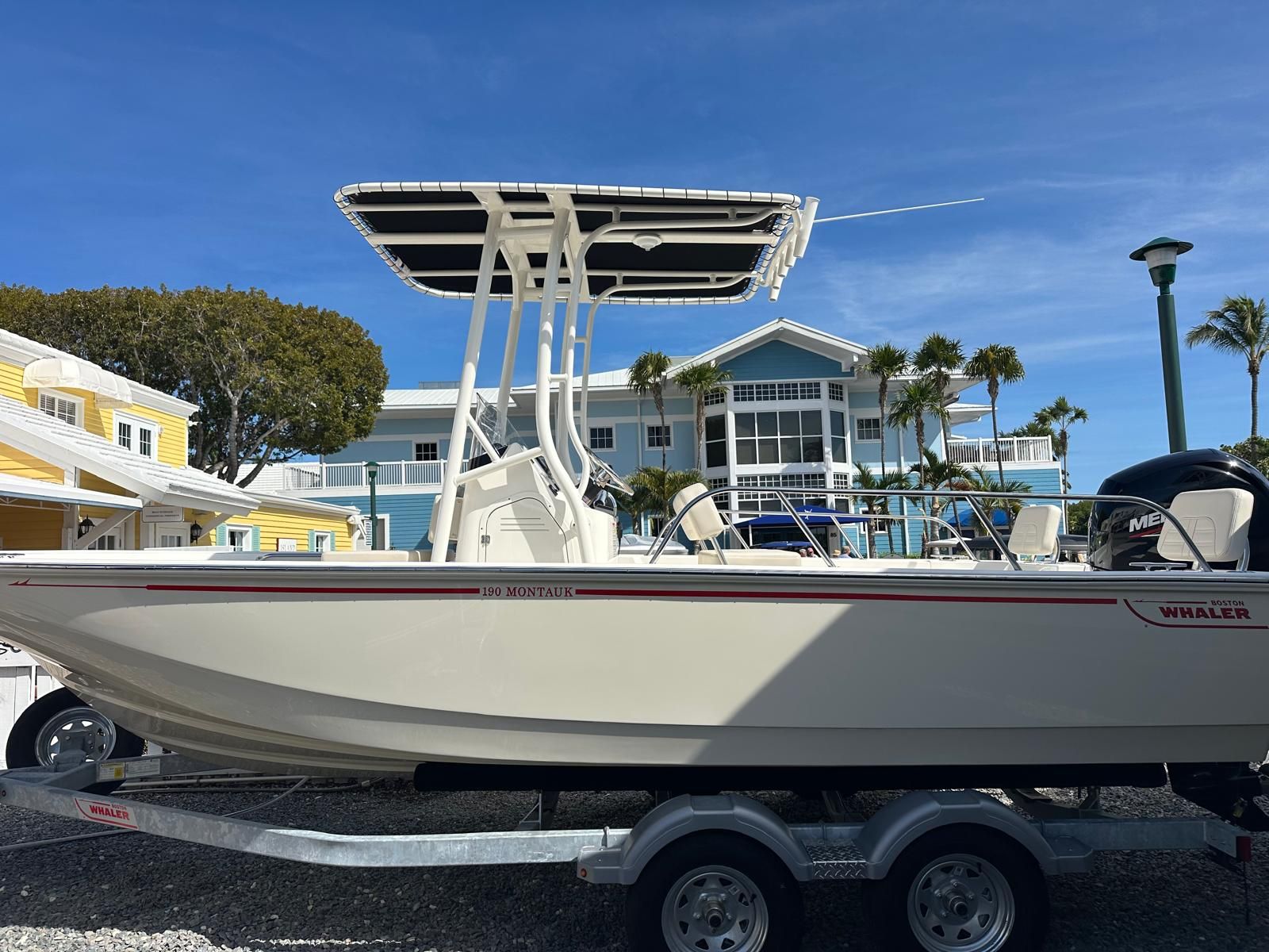 2026 Boston Whaler 190 Montauk