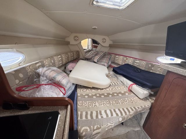 2005 Rinker Fiesta Vee 270 - 19