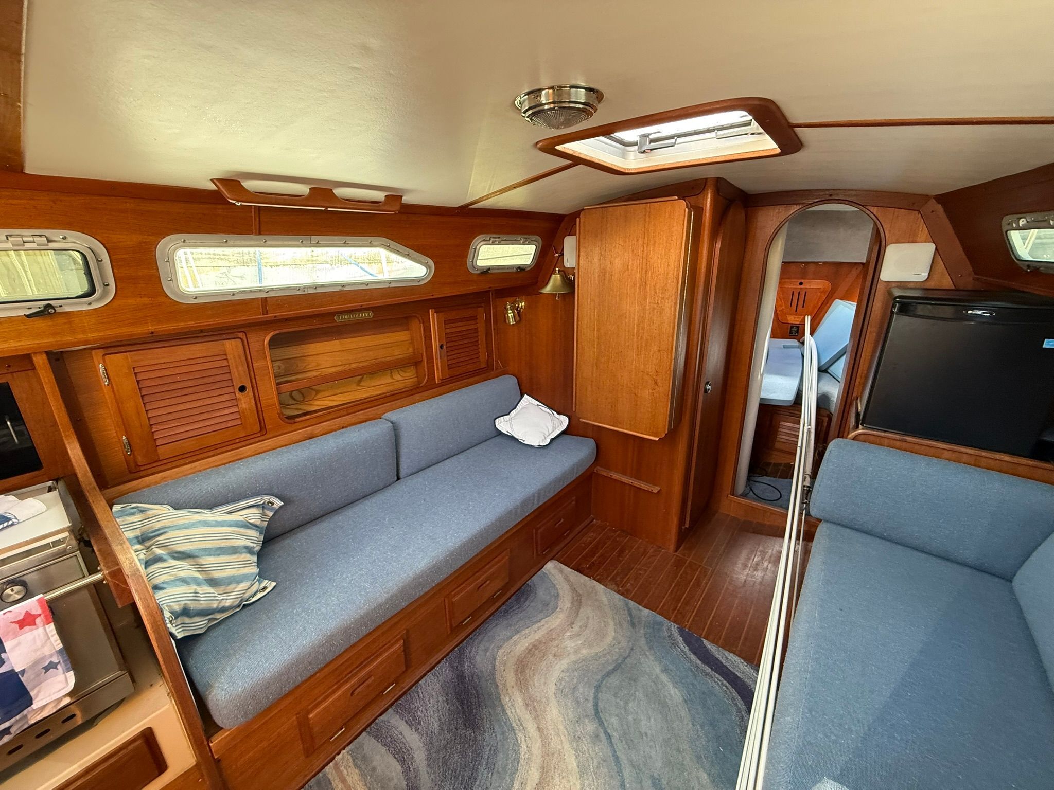 1988 Freedom 30 - 25