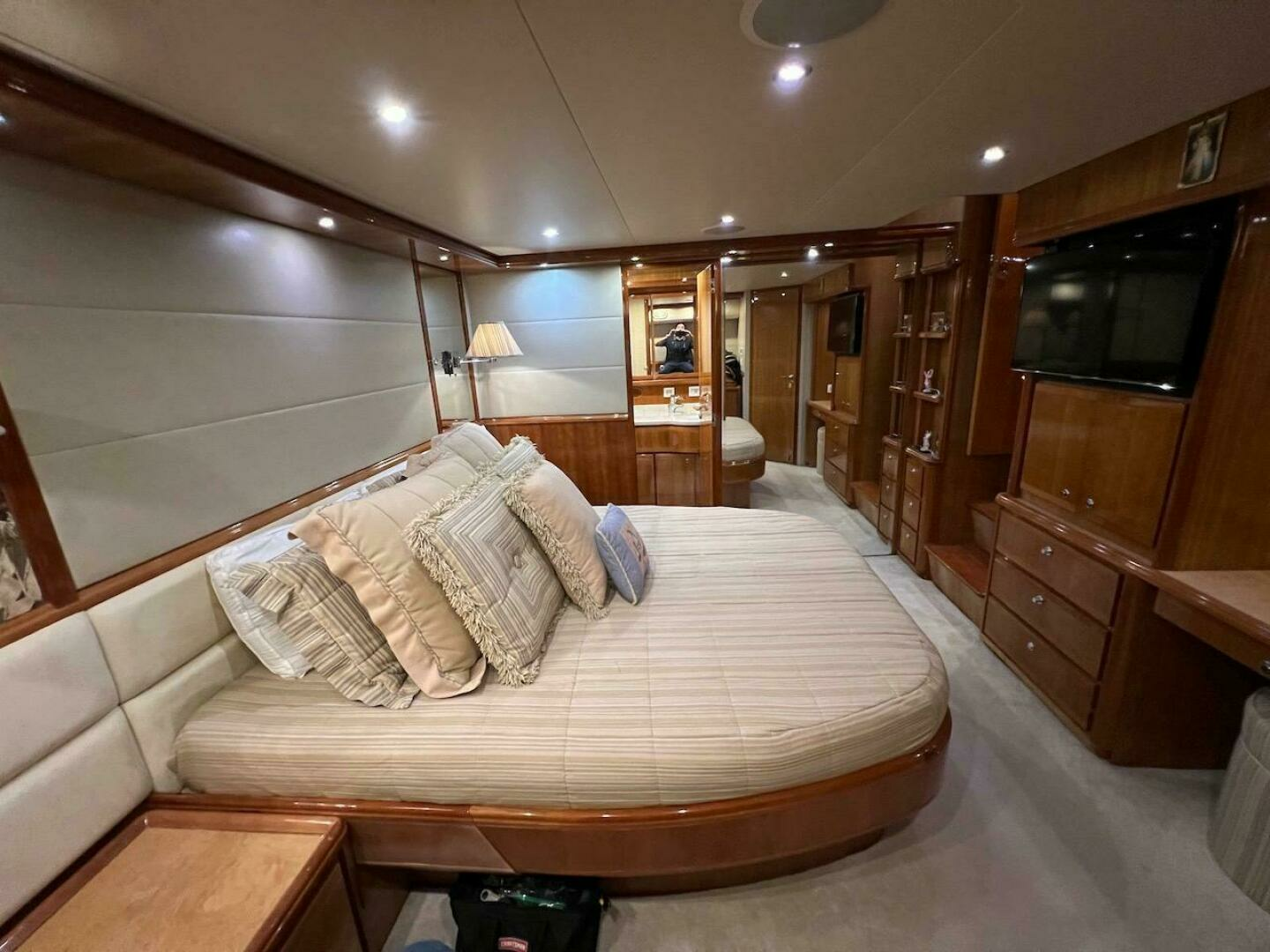 2004 Bertram 67 - Image 40