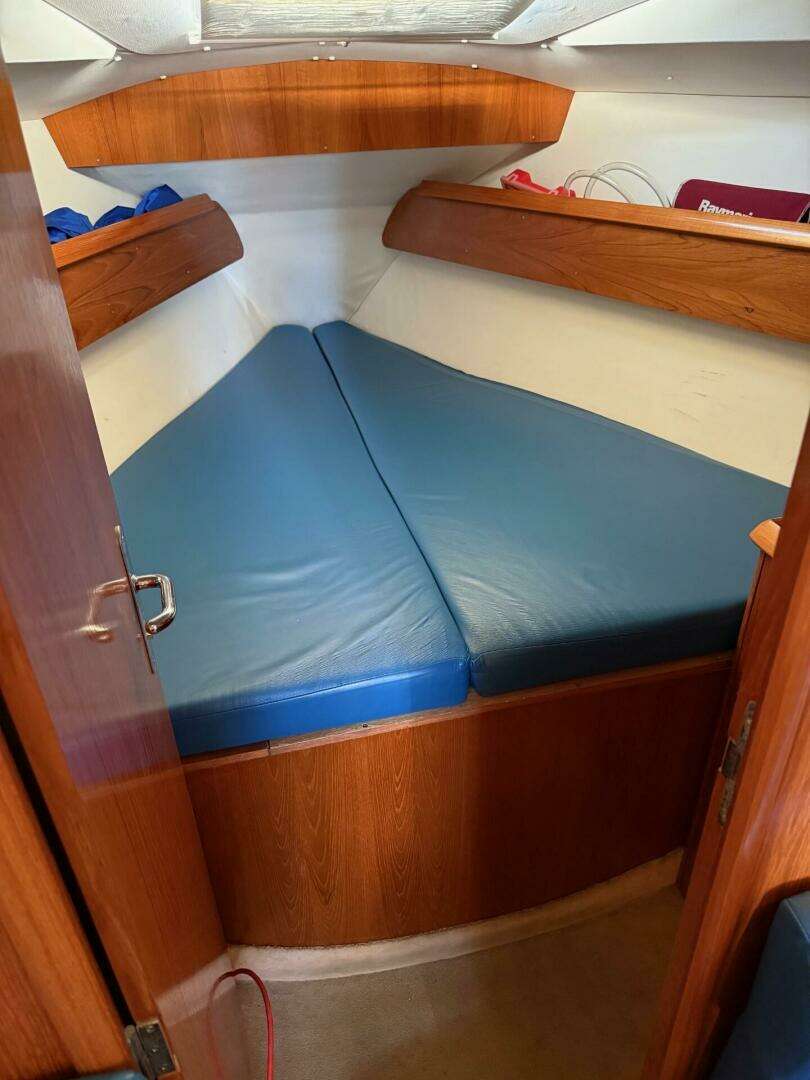 1999 Jeanneau 36.2 Sun Odyssey - Image 24