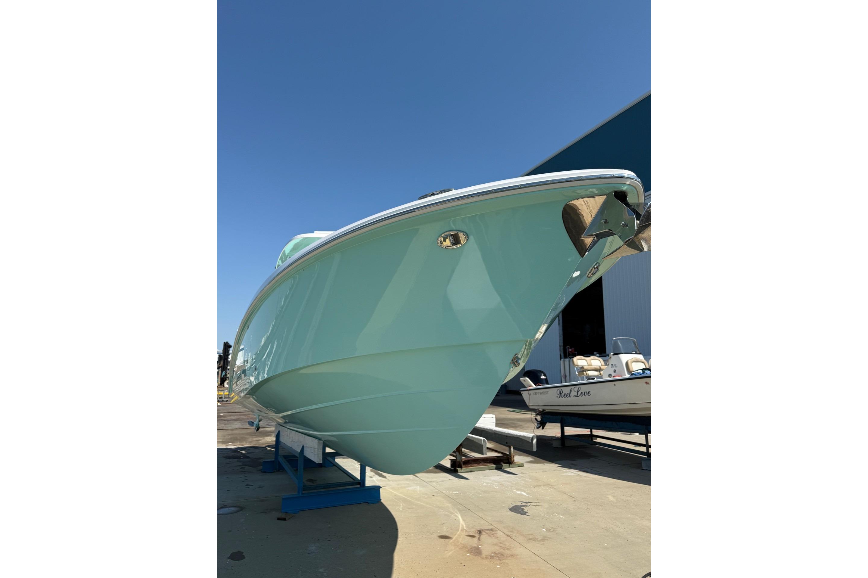2021 Everglades 365 Center Console