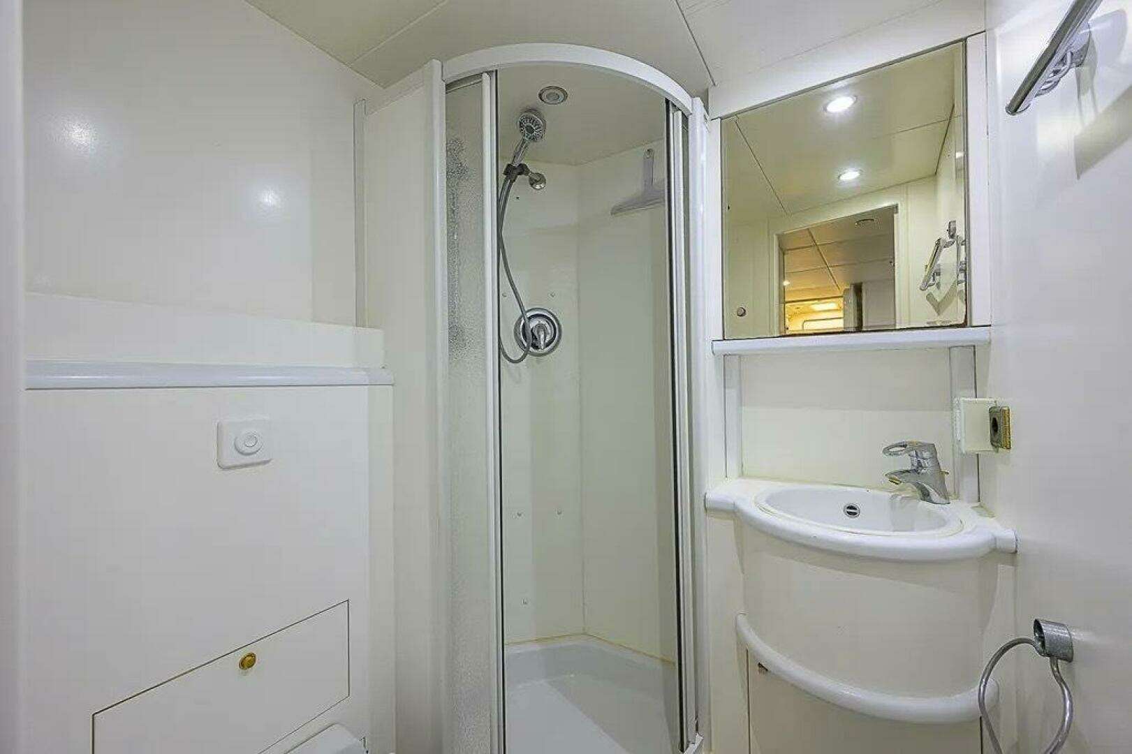 2005 DMB Danube Motor Yacht - Image 54