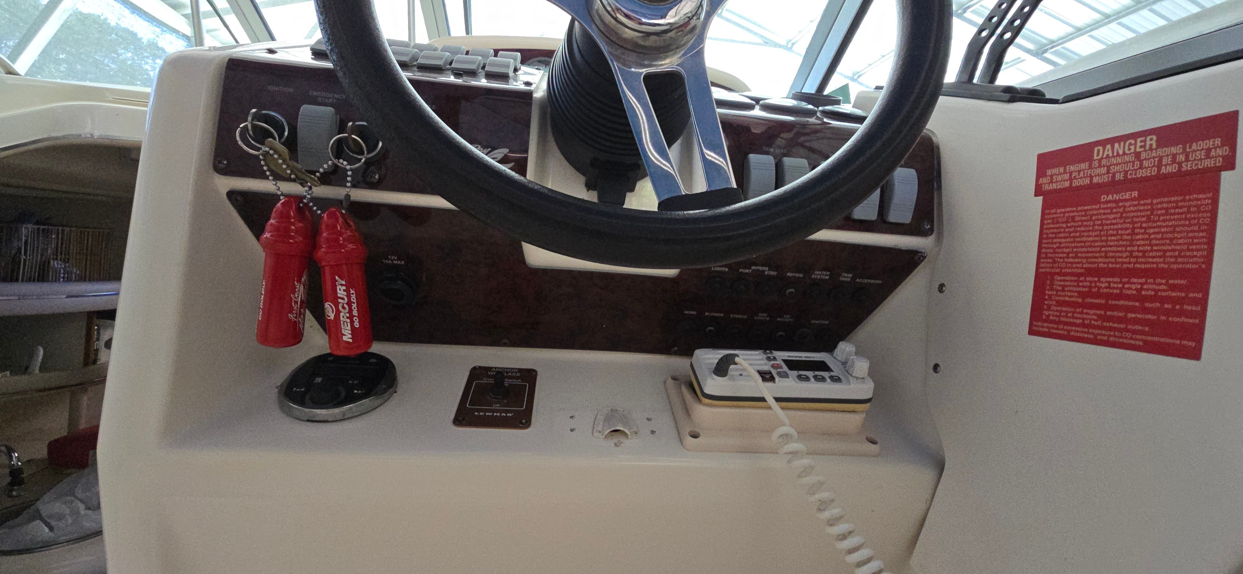 1995 Sea Ray 270 Sundancer - 13