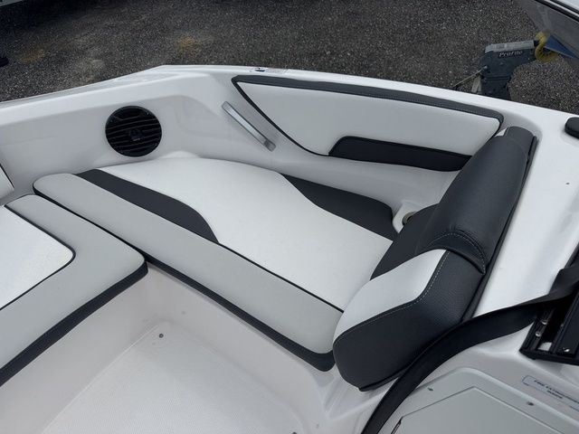 2025 Yamaha Boats 195S - 7