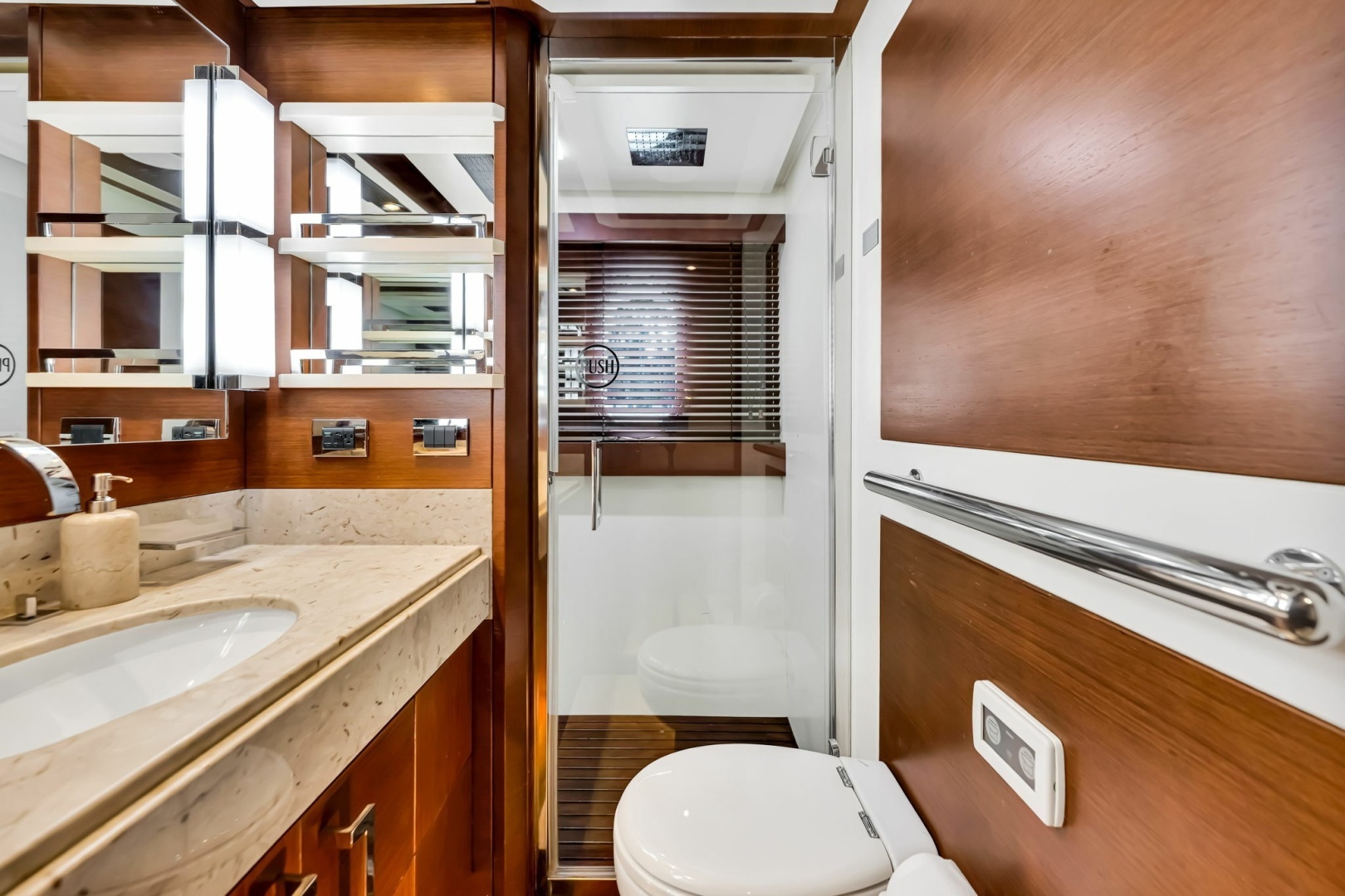 2005 Azimut 105 - Image 121