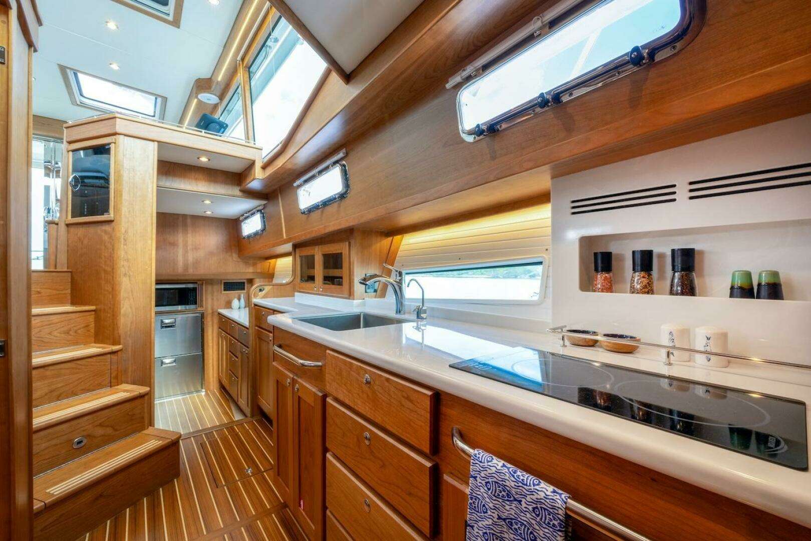 2027 Sabre 51 - Image 10