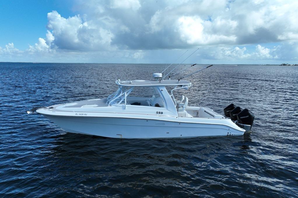 2008 Hydra-Sports Vector 3500 VX