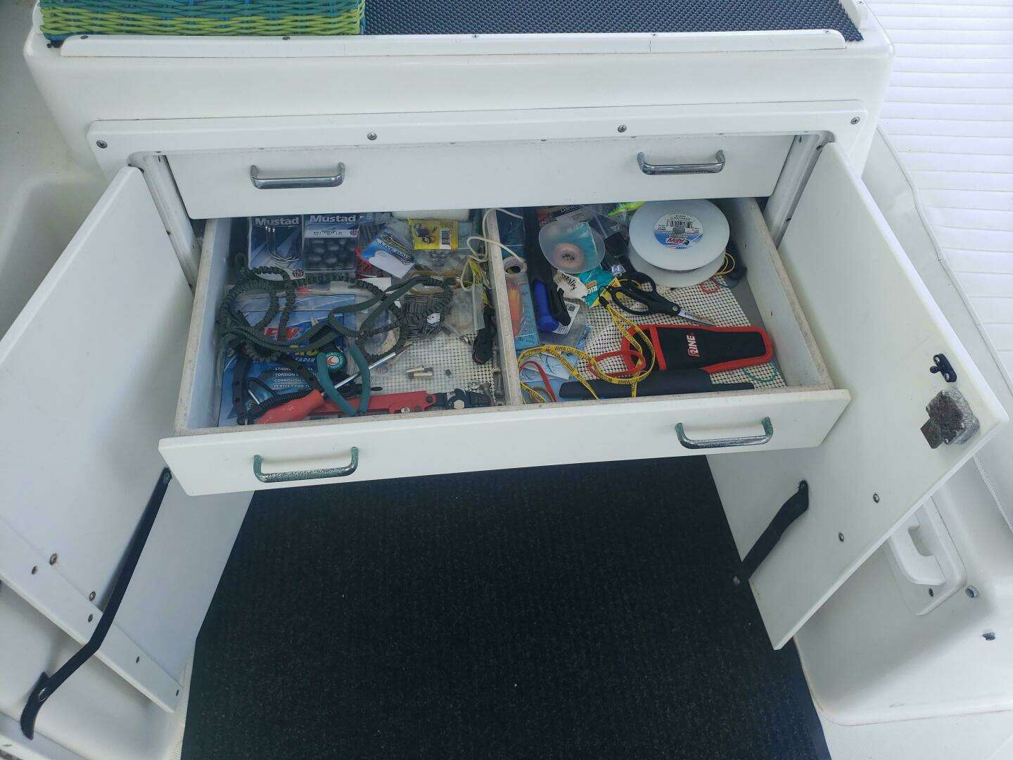 1999 Cabo Express Cruiser - Image 3