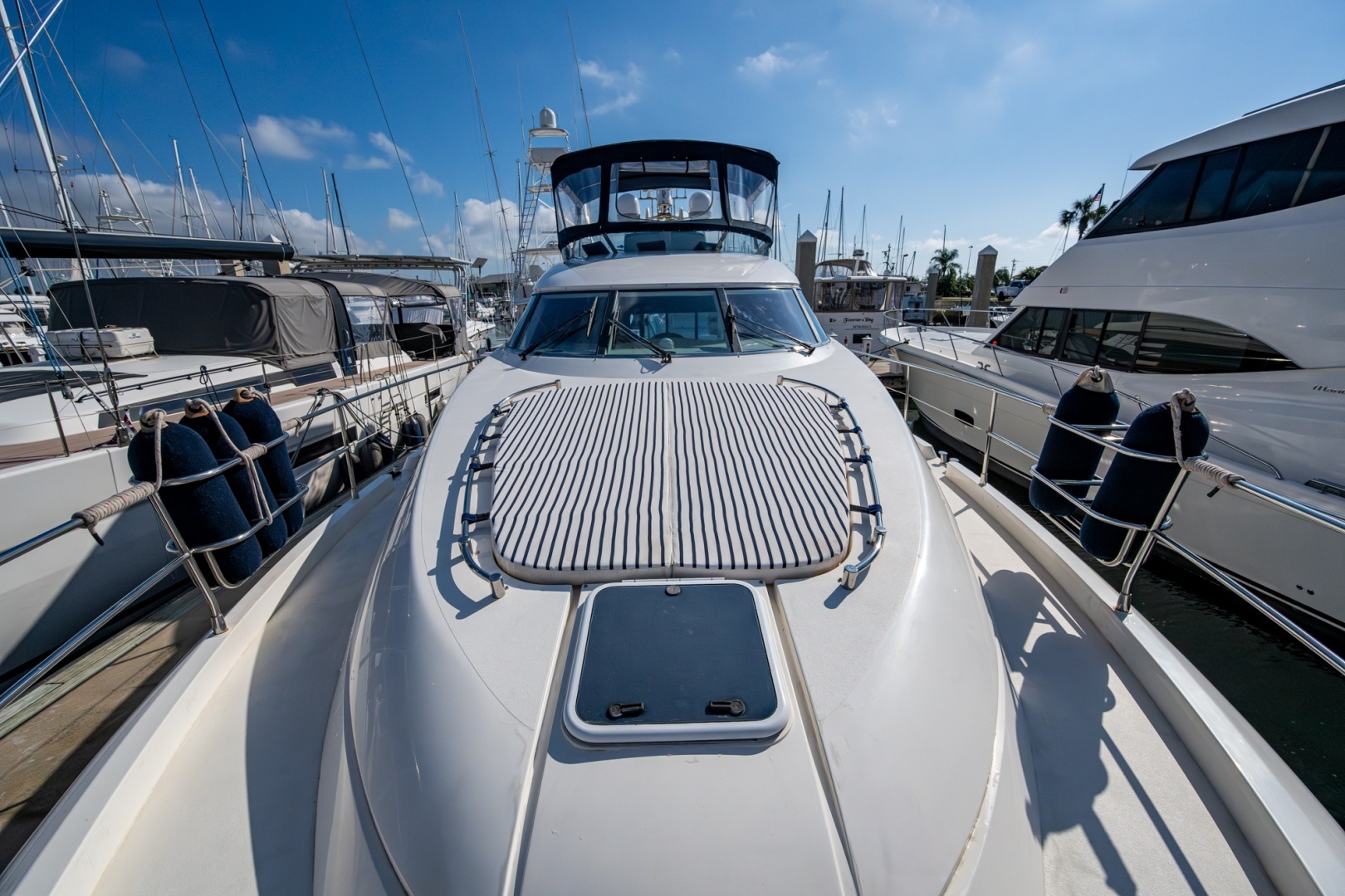 2000 Fairline Squadron 52 - Image 15