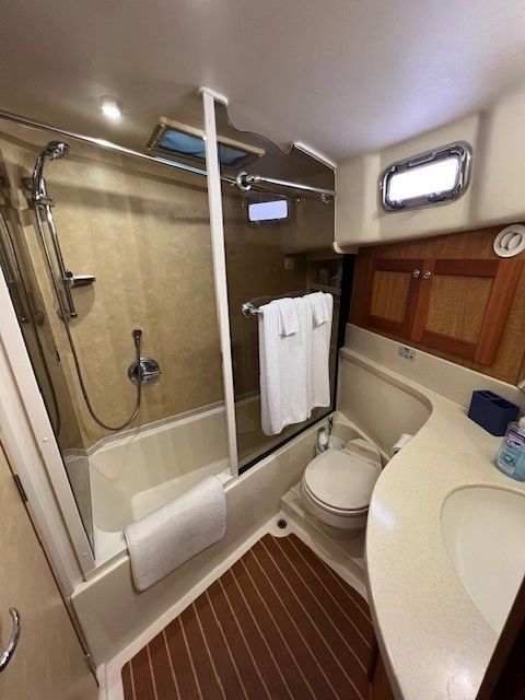 2006 Mainship 43 Trawler - Image 36