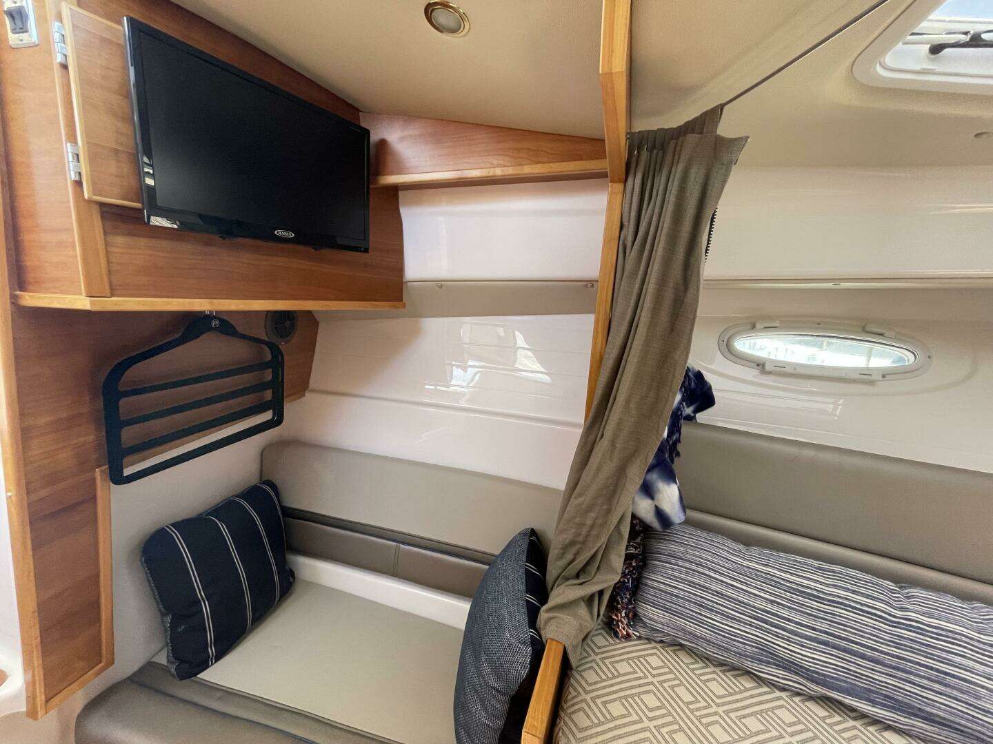2019 Cutwater C-28 - Image 15