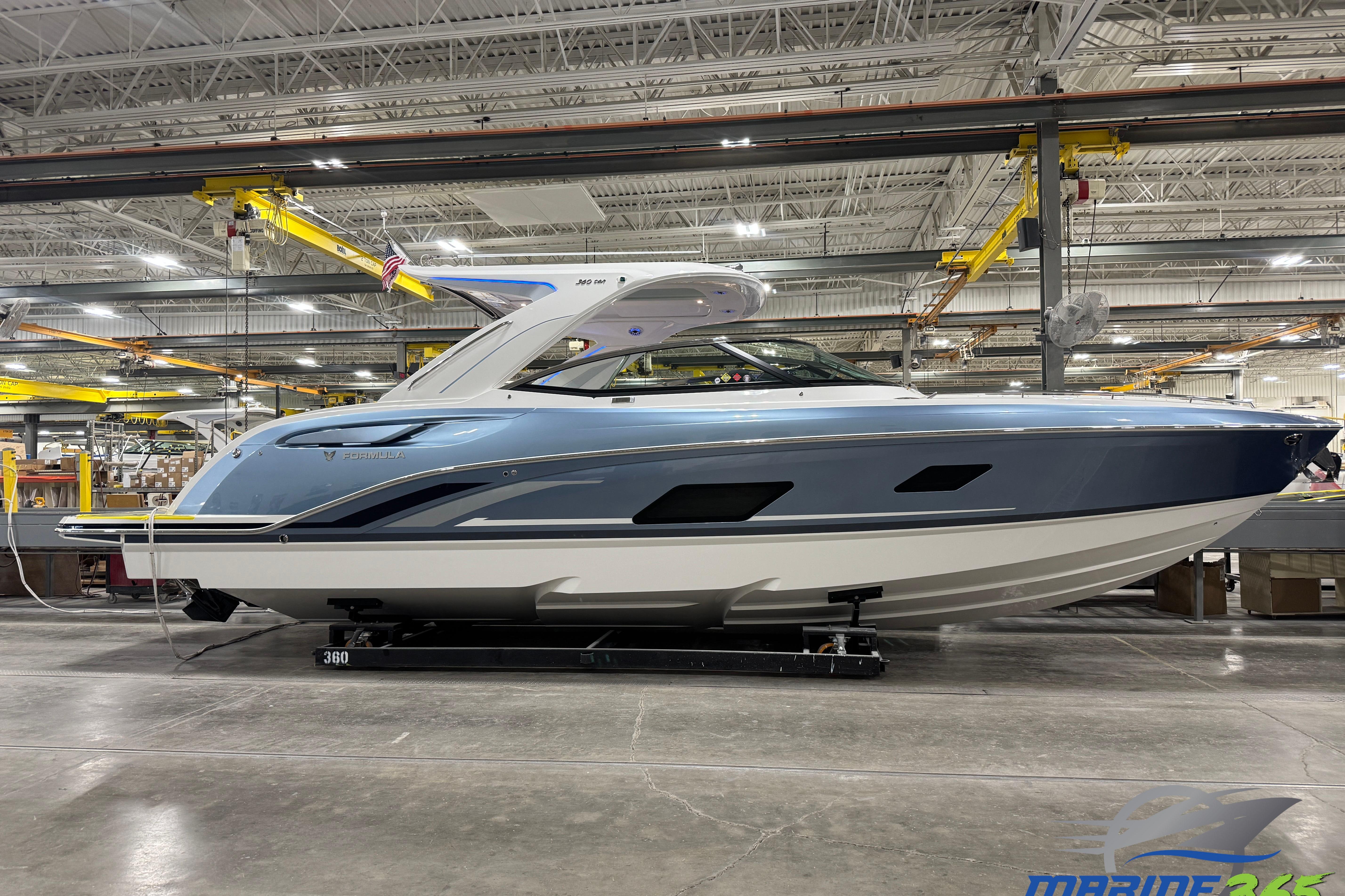 2026 Formula 360 Crossover Bowrider I/O