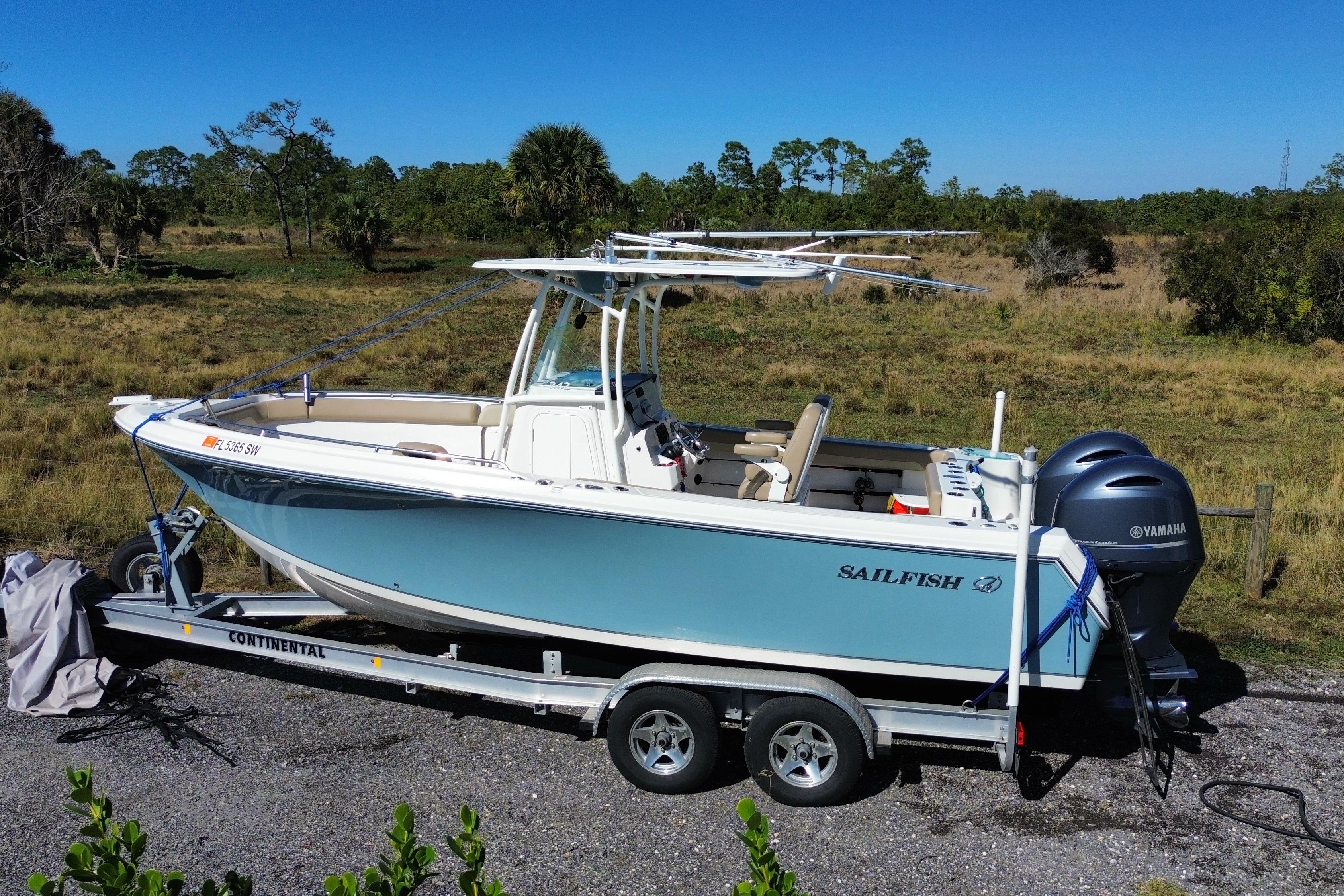 2020 Sailfish 242 CC