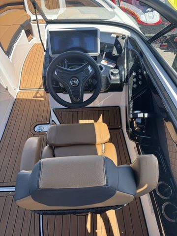 2026 Yamaha Boats 252SD - 24