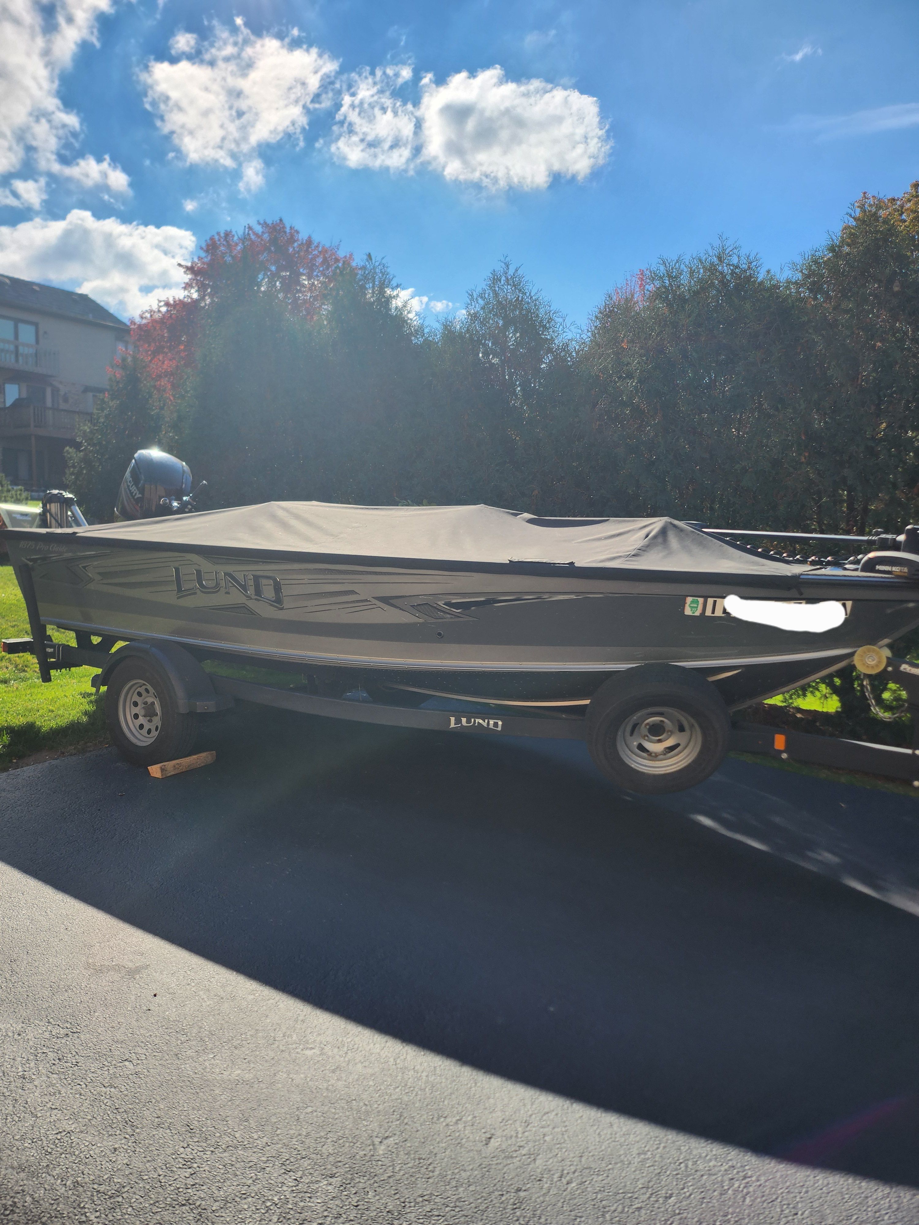2019 Lund 1875 Pro Guide