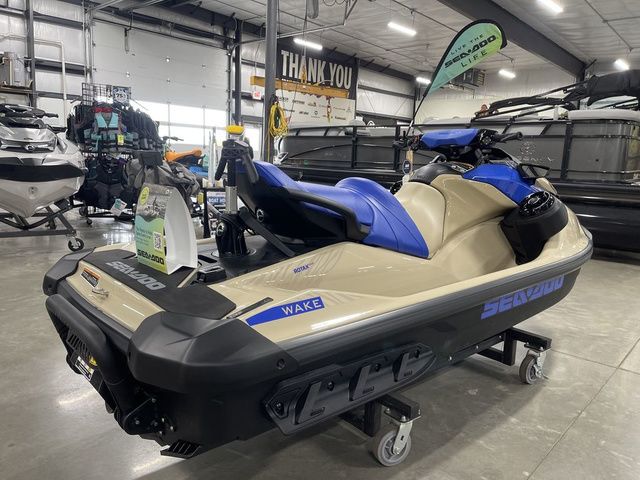 2026 Sea-Doo Wake 170 BRP Premium Audio, iDF, iBR - 9