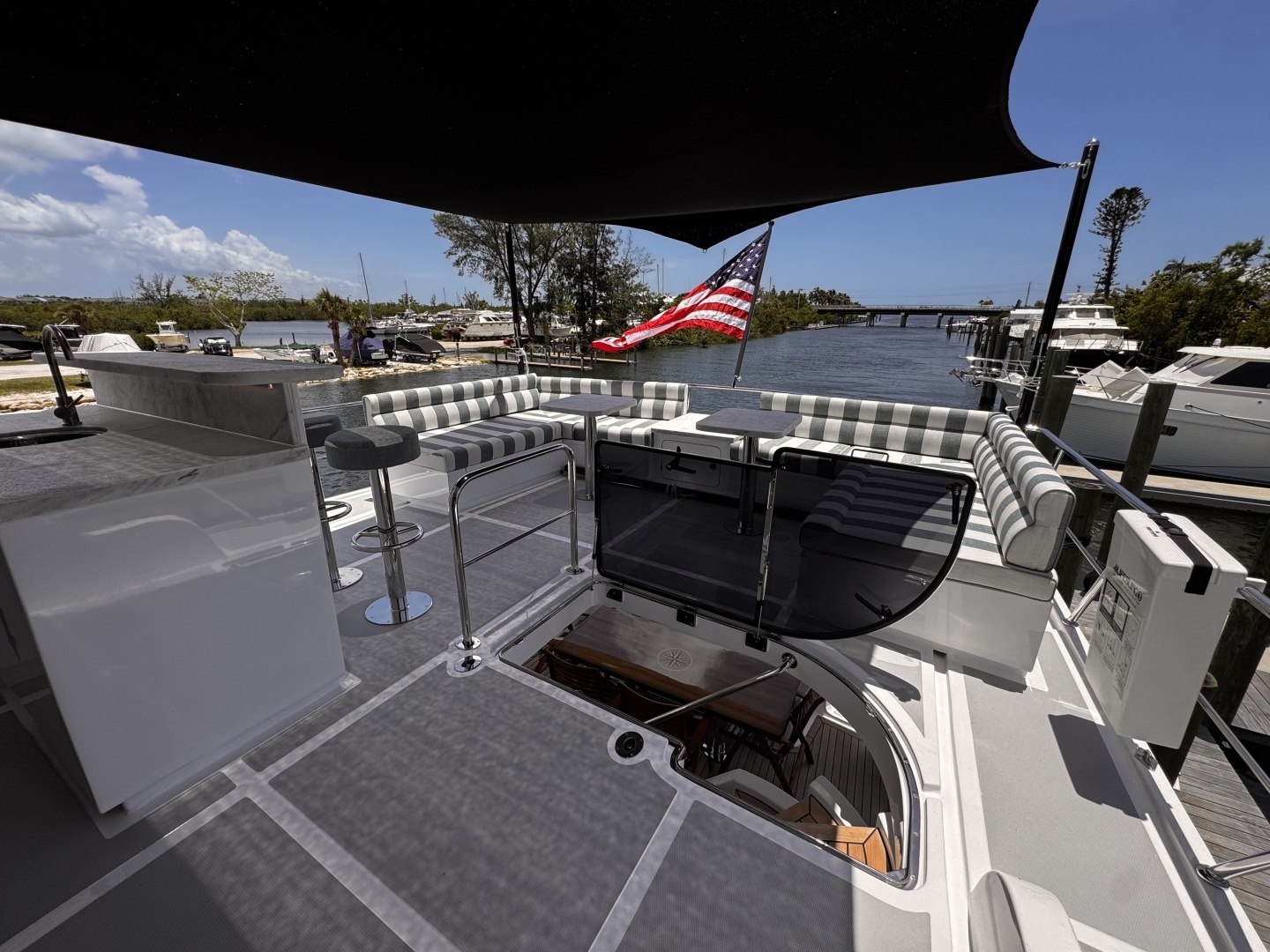 2025 Marlow EXPLORER 70E MK II - Image 9