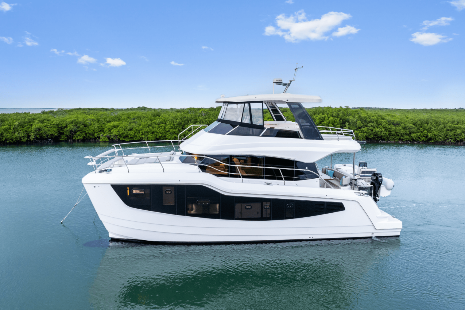 2026 Aquila 50 Yacht - Image 21