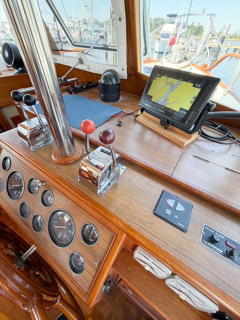 1991 Grand Banks 36 - Image 76