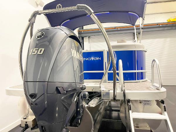 2025 Bennington 20S pontoon boat with Yamaha 150 outboard motor.