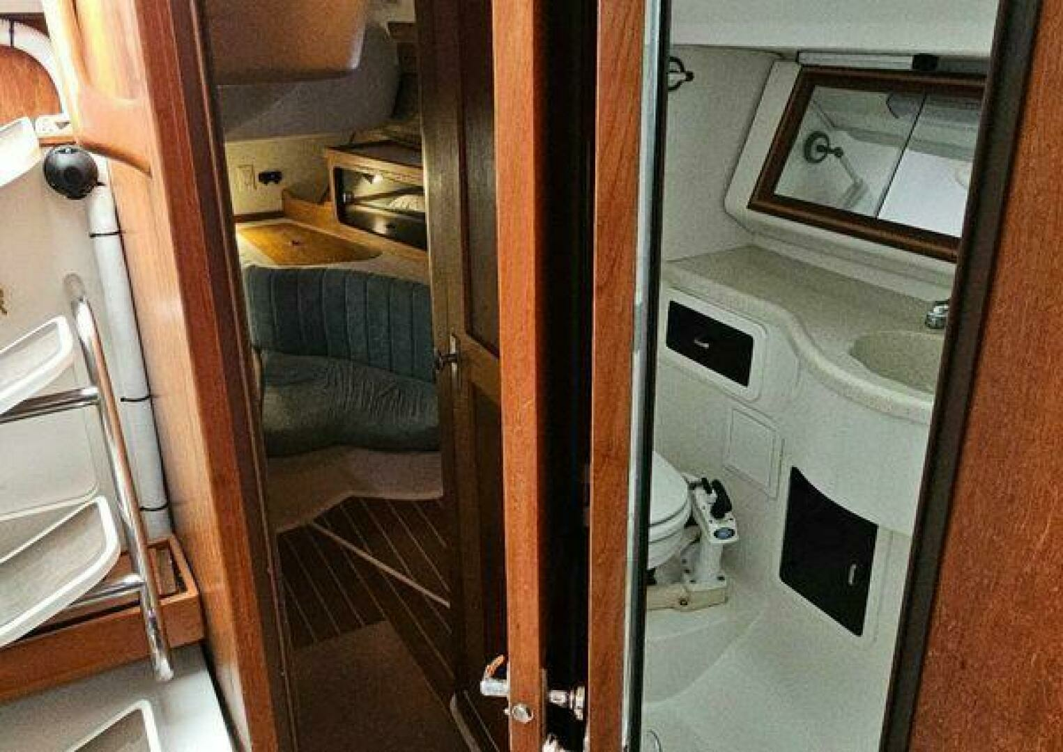1995 Catalina 400 - Image 25