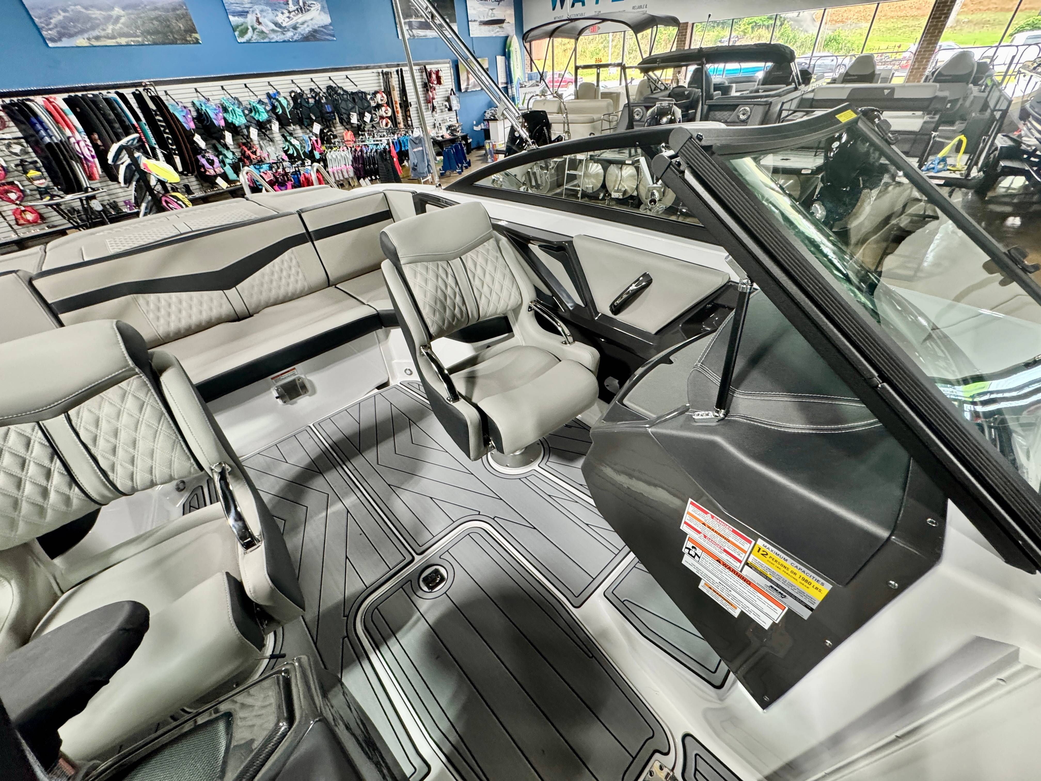 2025 Monterey 238SS Super Sport - 13
