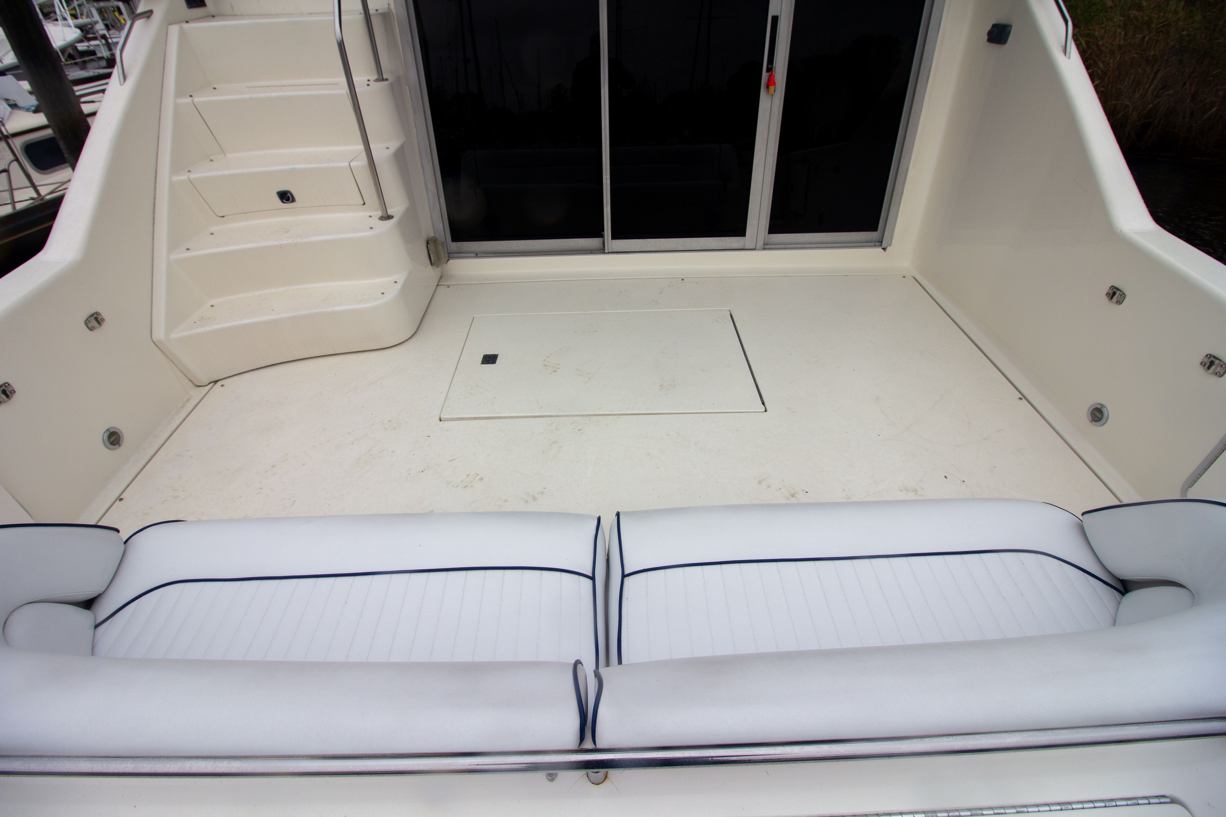 1993 Sea Ray 440 Express Bridge - 18