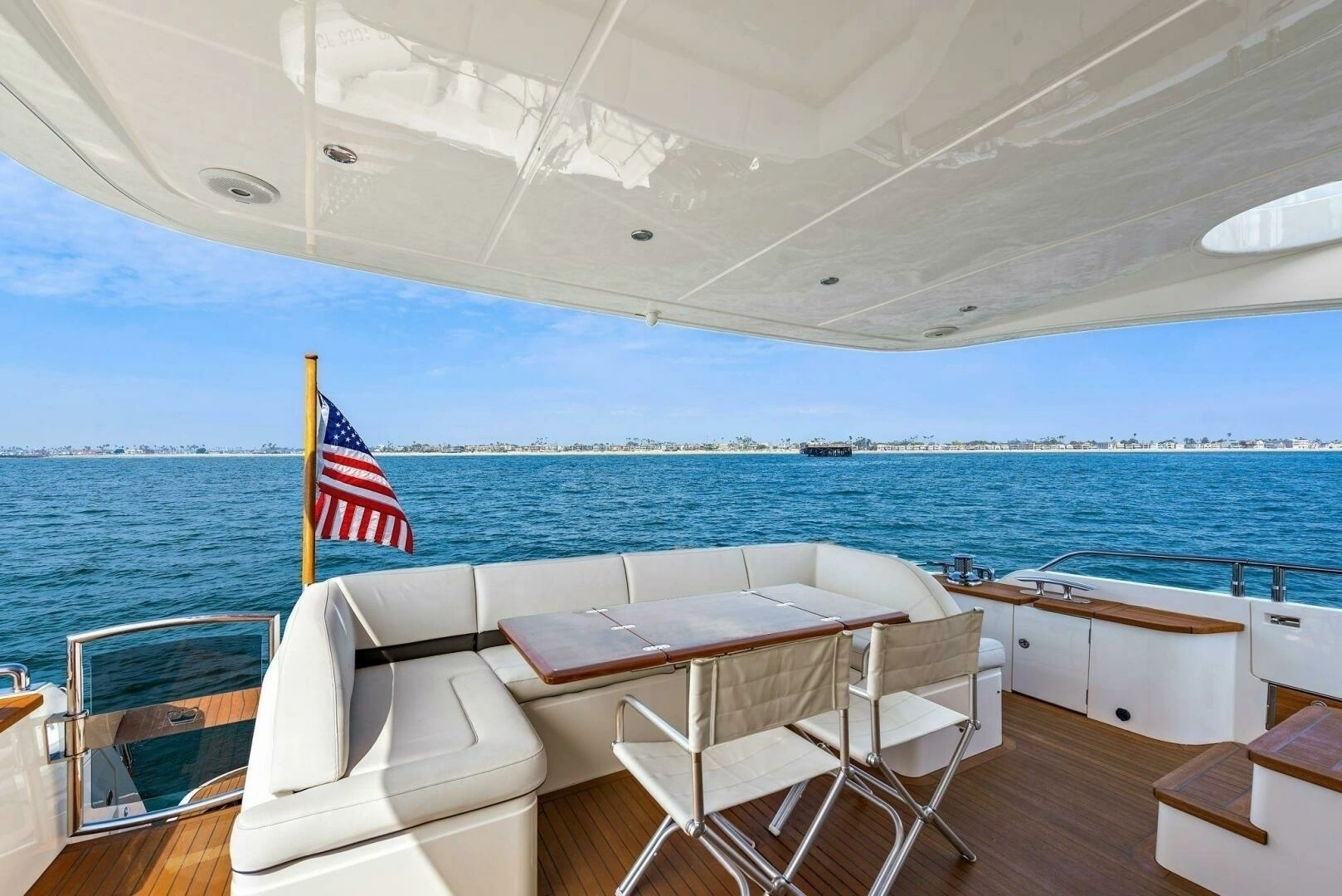 2015 Princess 72 Motoryacht - Image 15
